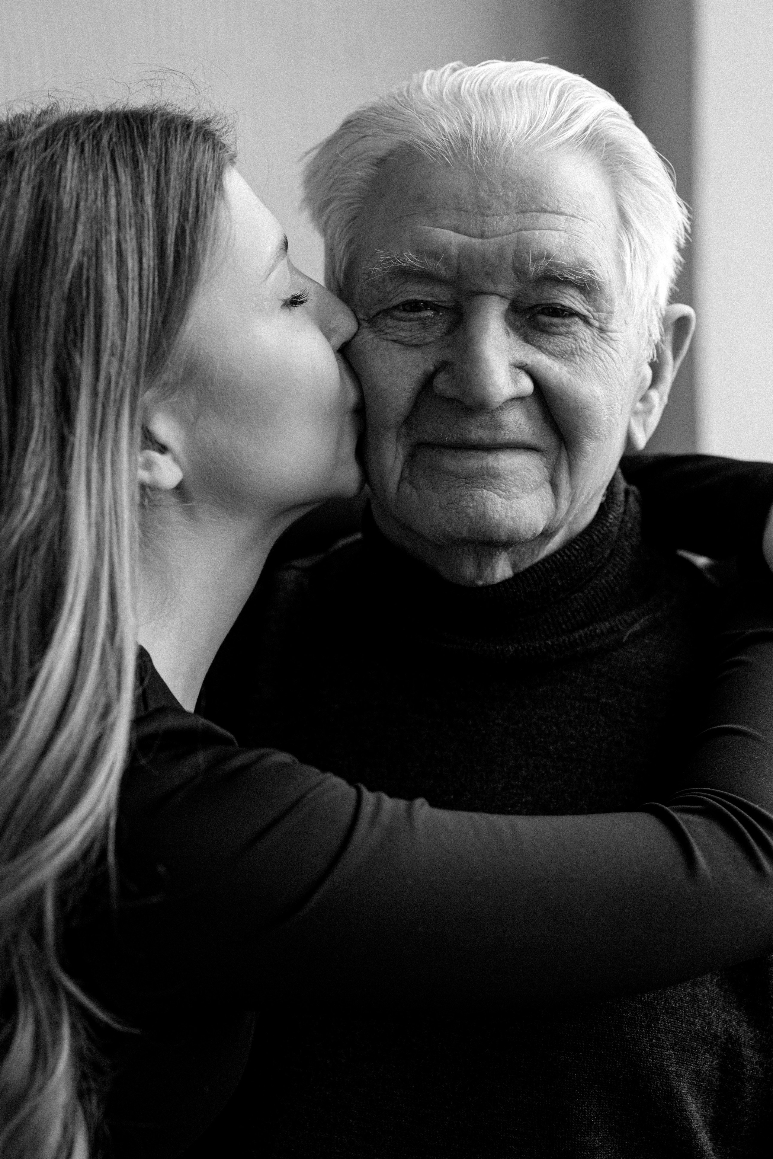 Анастасия и дедушка. Свадебный и семейный фотограф в Калининграде Анастасия Гриценко