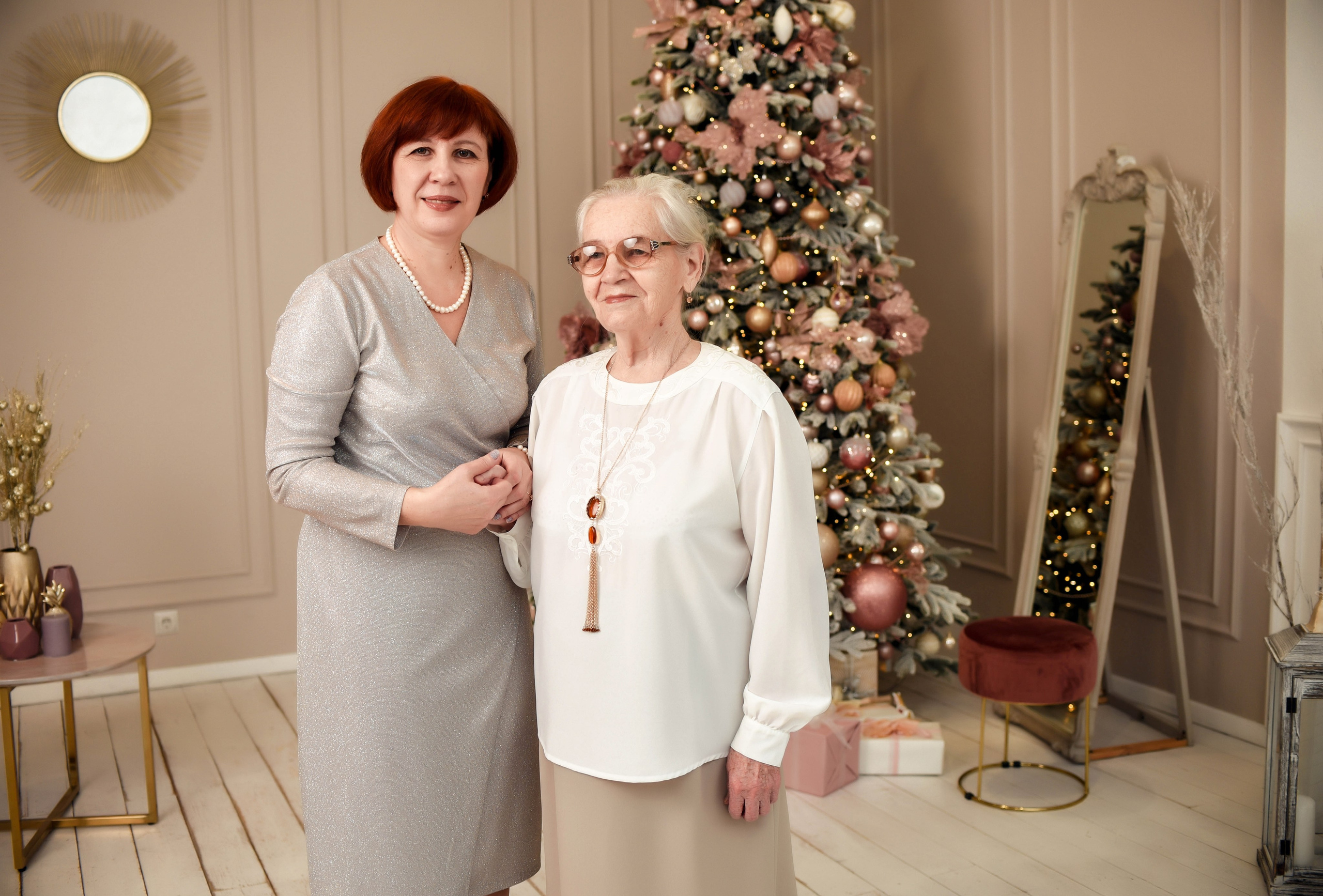 Новогодняя семейная. Свадебный, семейный, детский, контент фотограф в Омске Максим Ильин