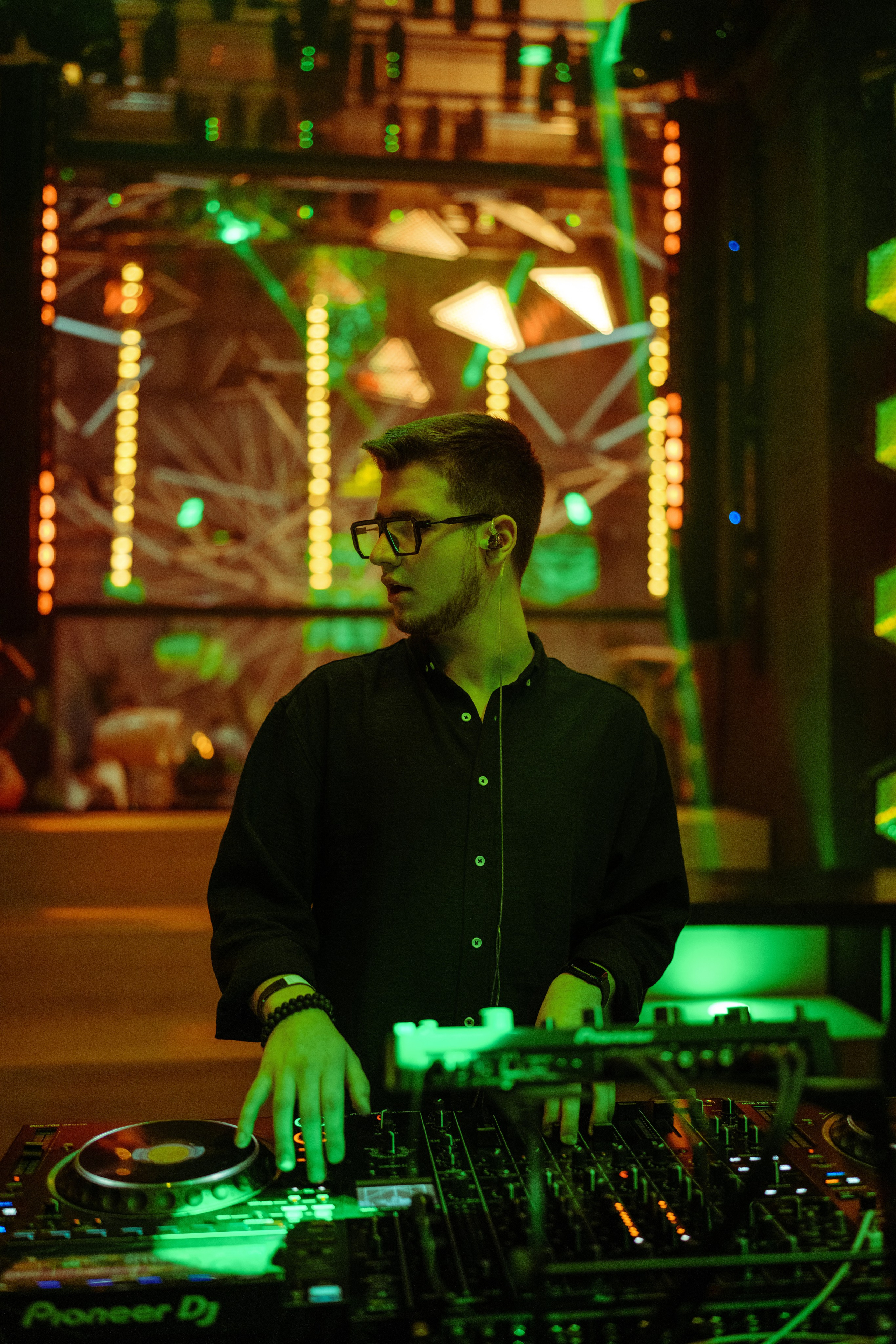 Фотограф на вечеринку проекта ОСНОВАТЕЛИ. Репортажный фотограф Москва Сергей Дружинин