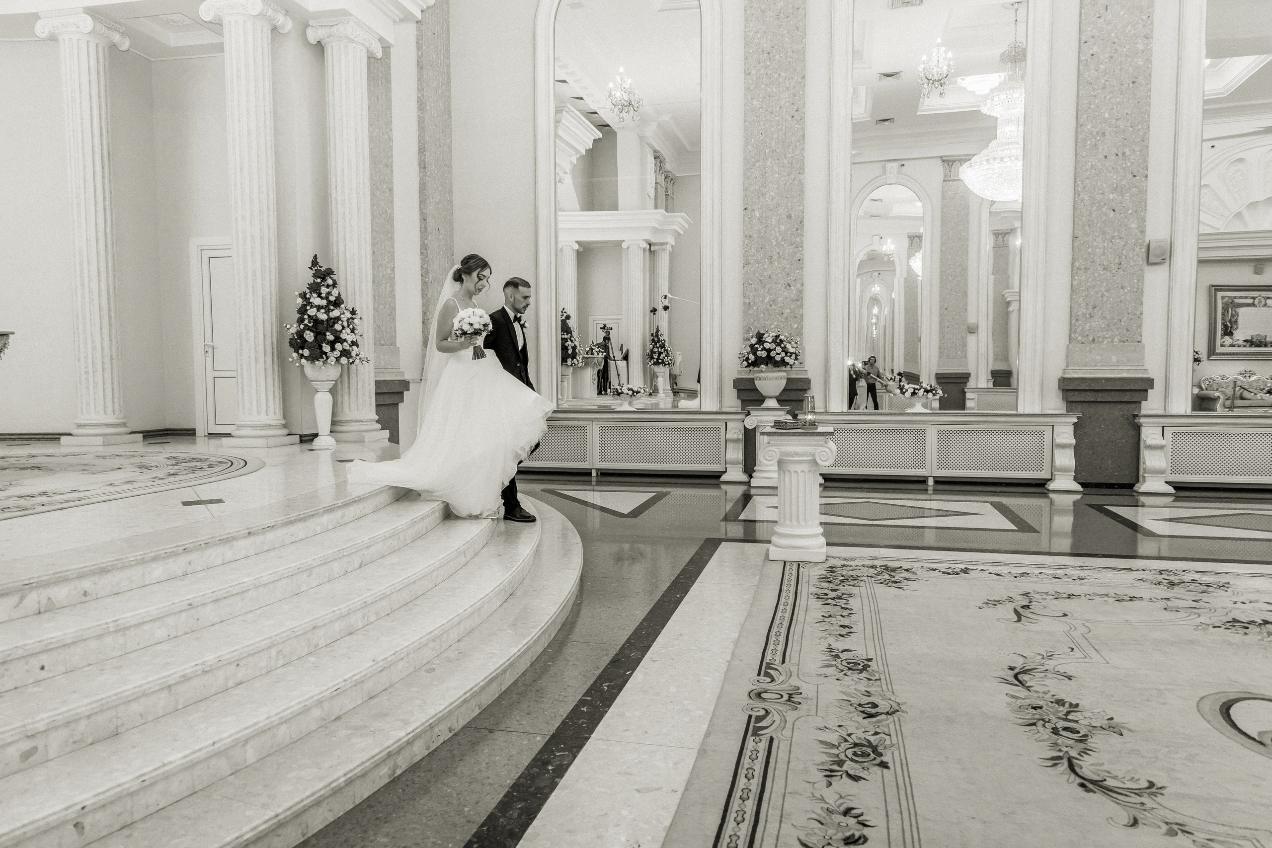 Свадебная прогулка Екатерины и Евгения. Свадебная фотография. Арина Рубах