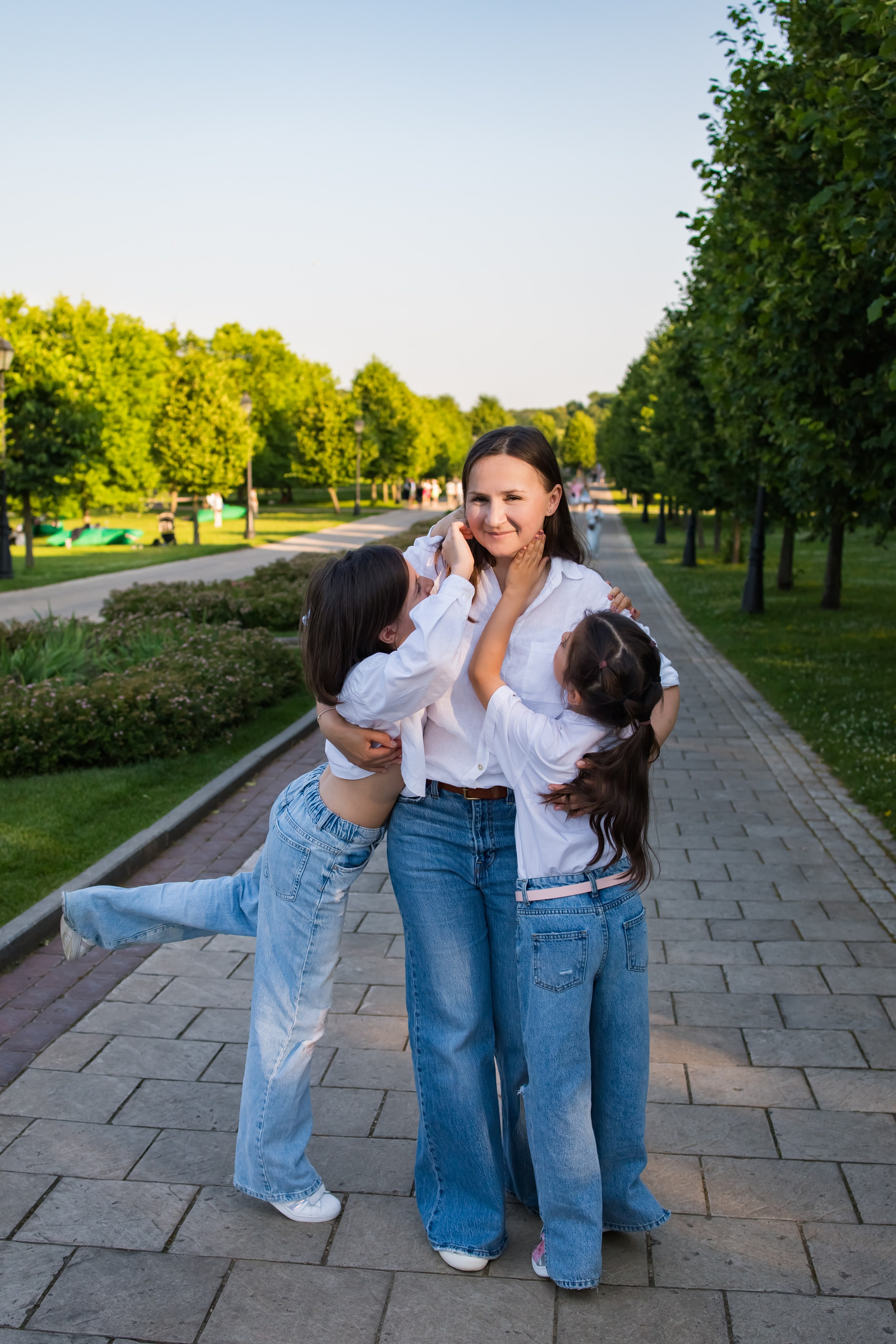 Уличная фотосессия. Агенство фотографов под любой запрос. Москва