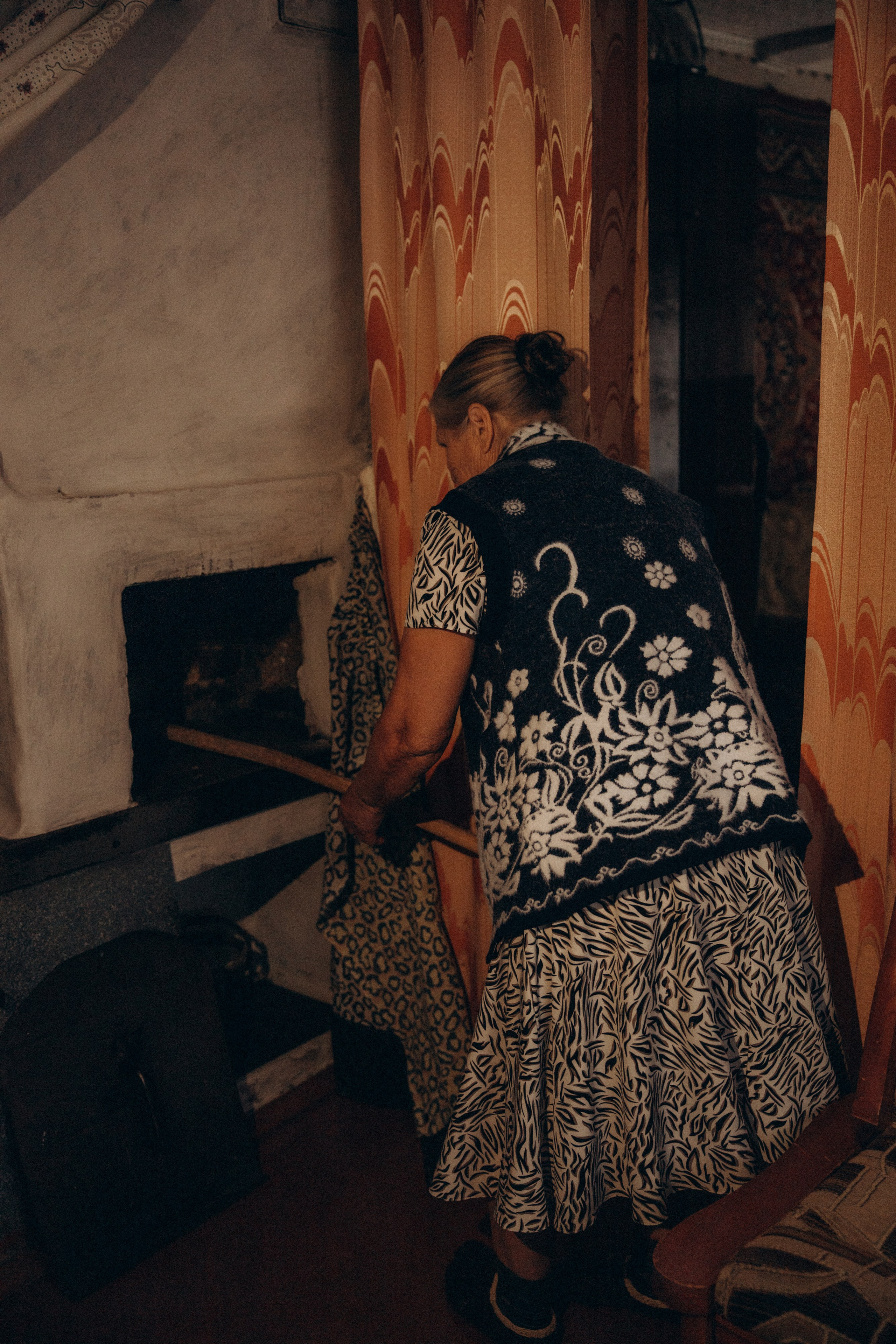 Аня и бабушка. Семейный фотограф Губкин/Старый Оскол