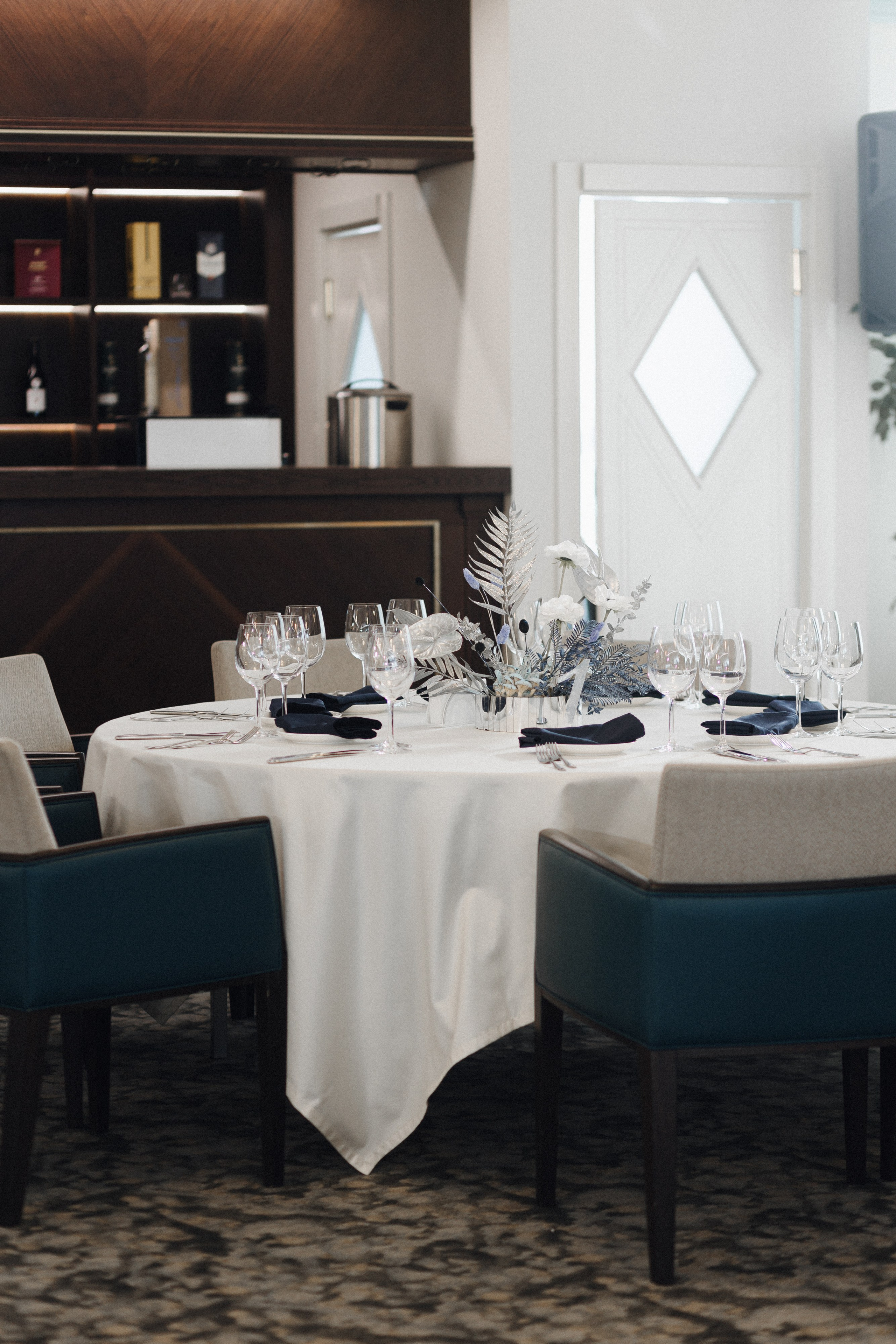 АРИНА И ЛЕША. ЧЕЛСИТИ. Свадебный и индивидуальный фотограф в Челябинске Евгения Негодяева