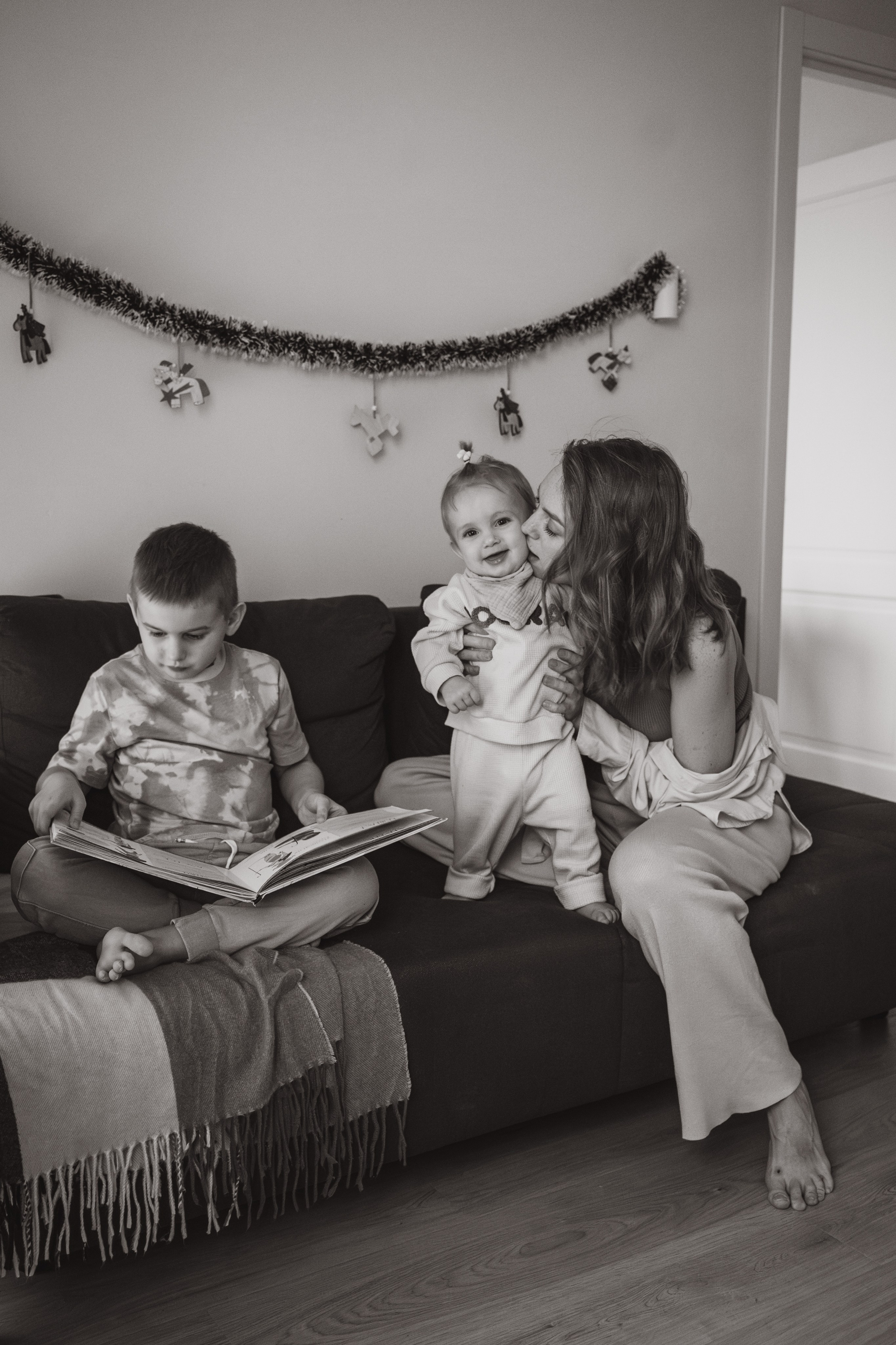 Анастасия, Ярослав и Асия