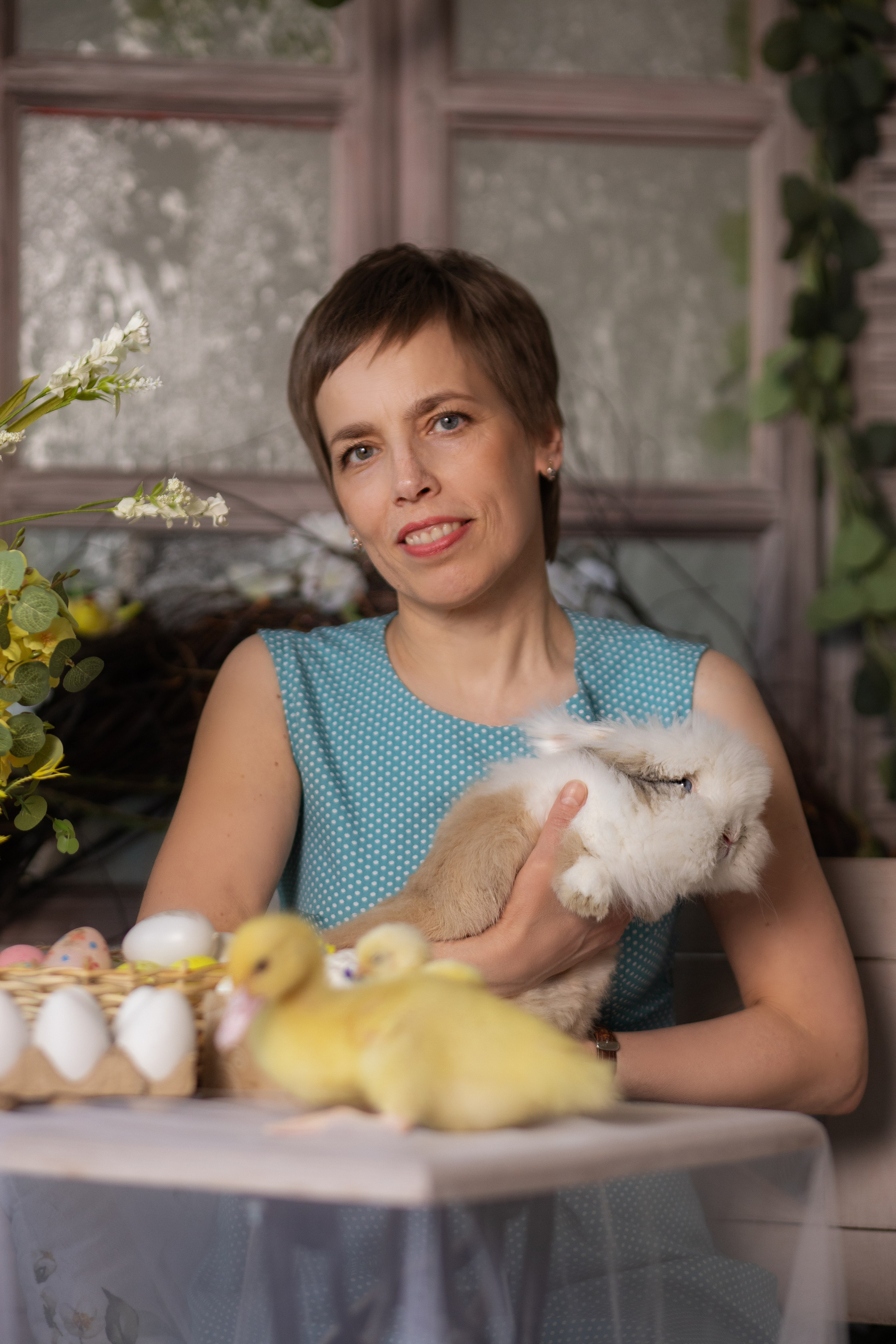 Пасхальная фотосессия в студии с животными. Съемка Таинств Крещения Венчания, детские и семейные съемки в Пензе