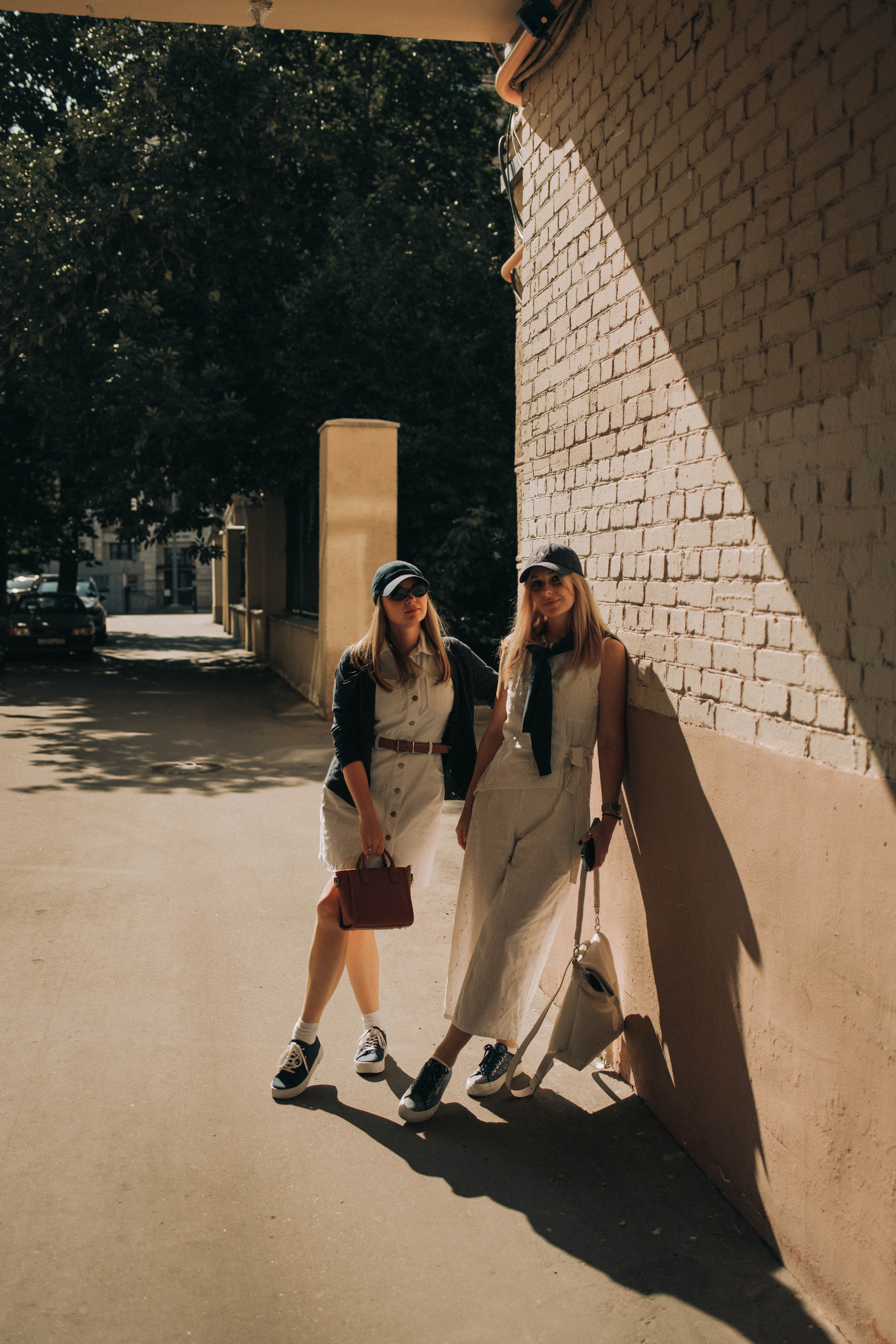 Прогулка Лиза и Марина. Фотограф lifestylе в Москве Пшеничная Анастасия