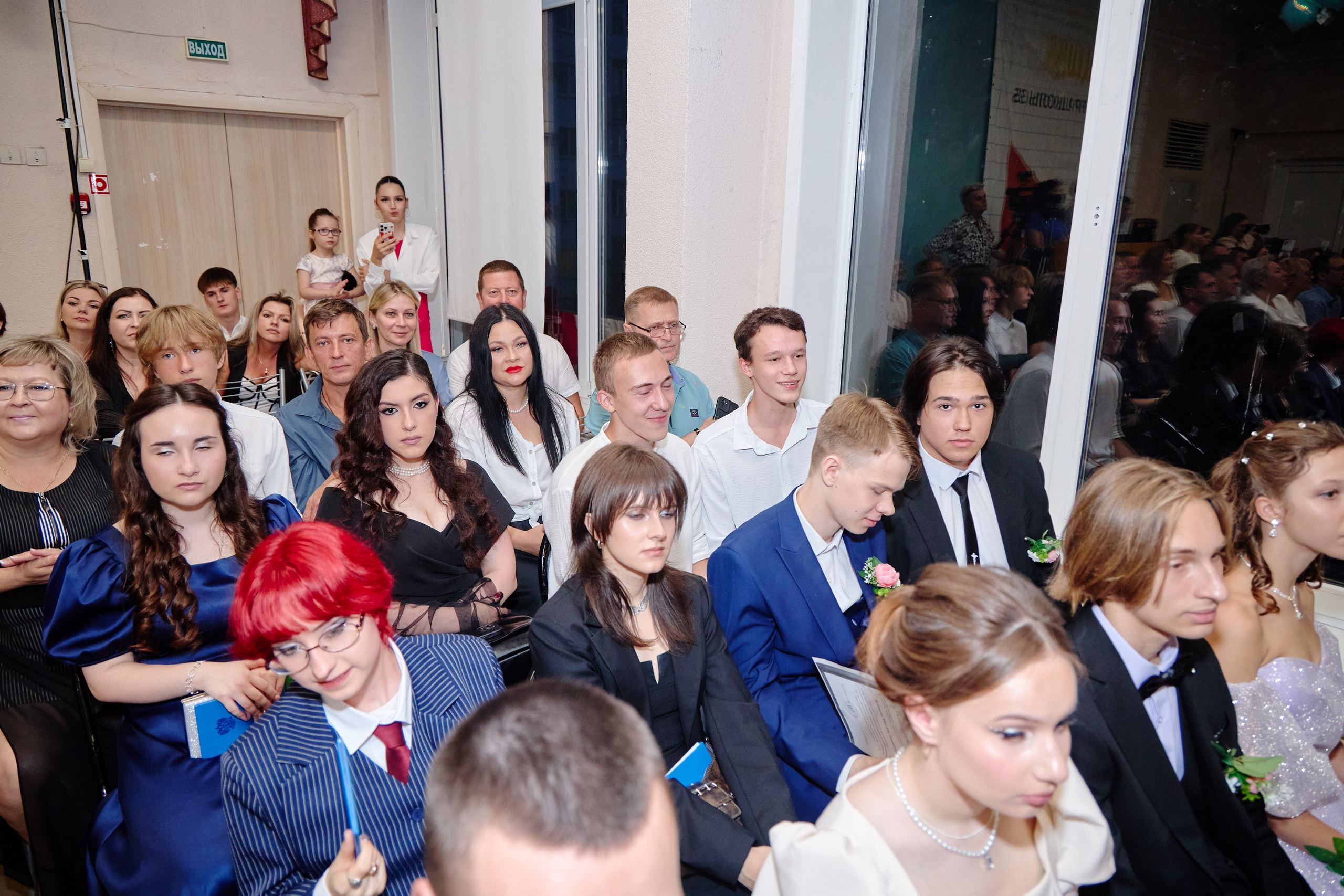 Выпускной 35 Сош. Фотограф Выпускные альбомы Таганрог Сергей Коробченко