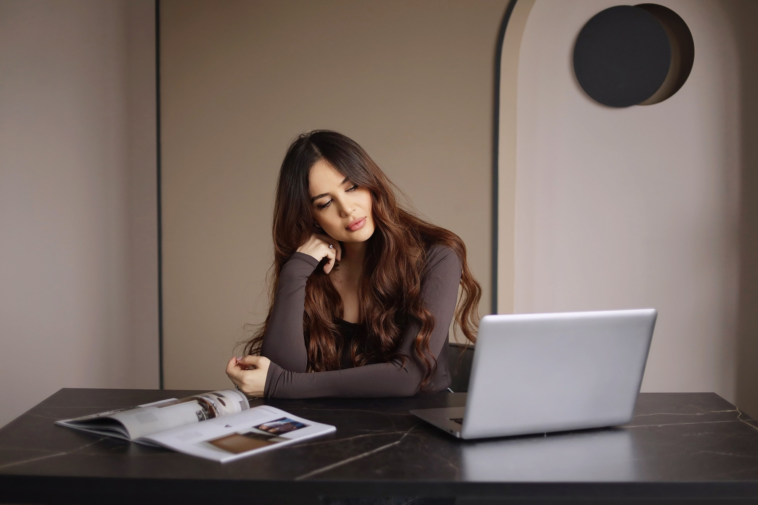 Саида студия. Фотограф в Москве Ксения Мокрушина | Brand & Women photographer