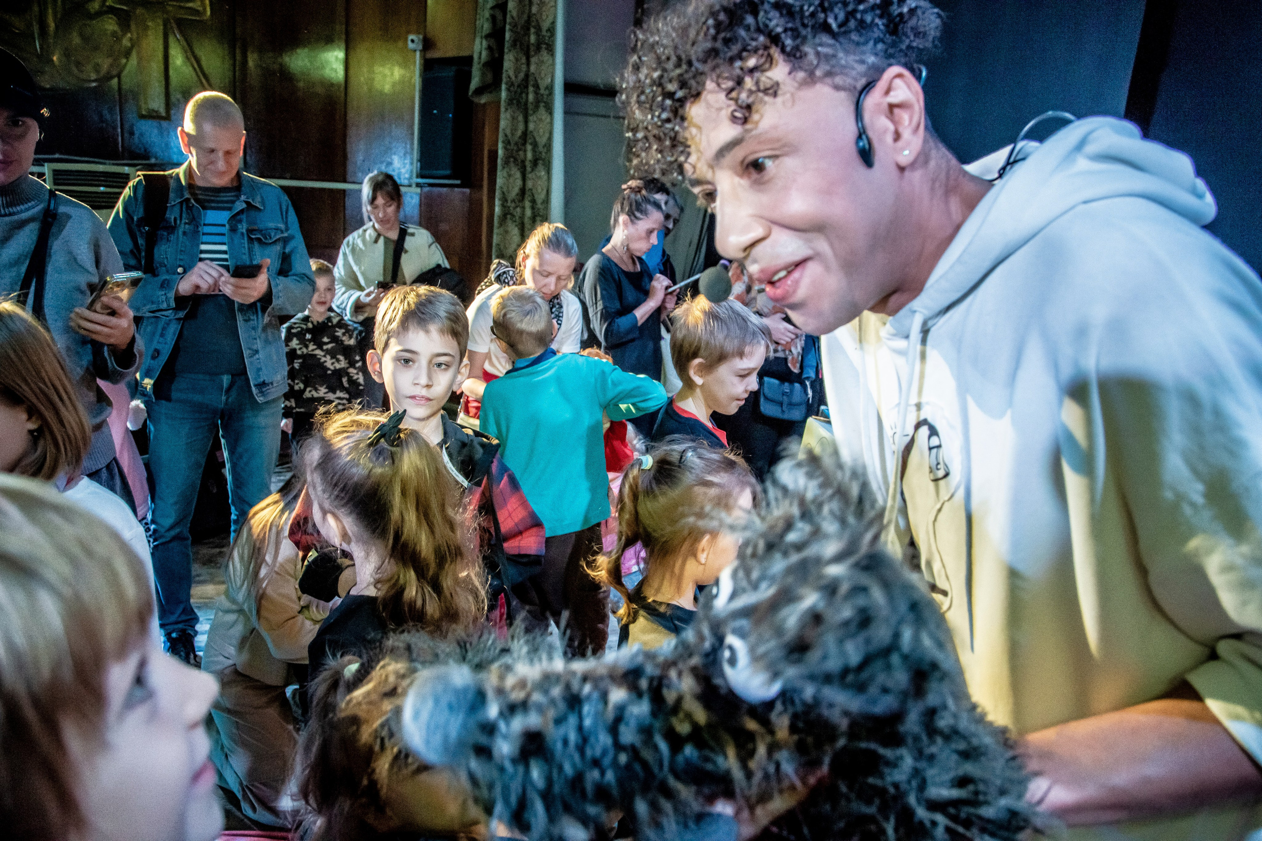 Спектакль театра Саквояж О Красной шапочке. Фотограф в Сочи Юрий Шептаев