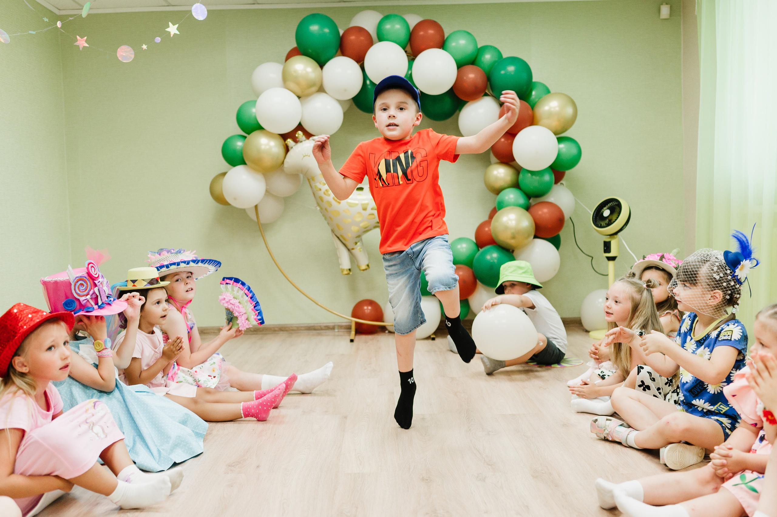 Шляпная вечеринка