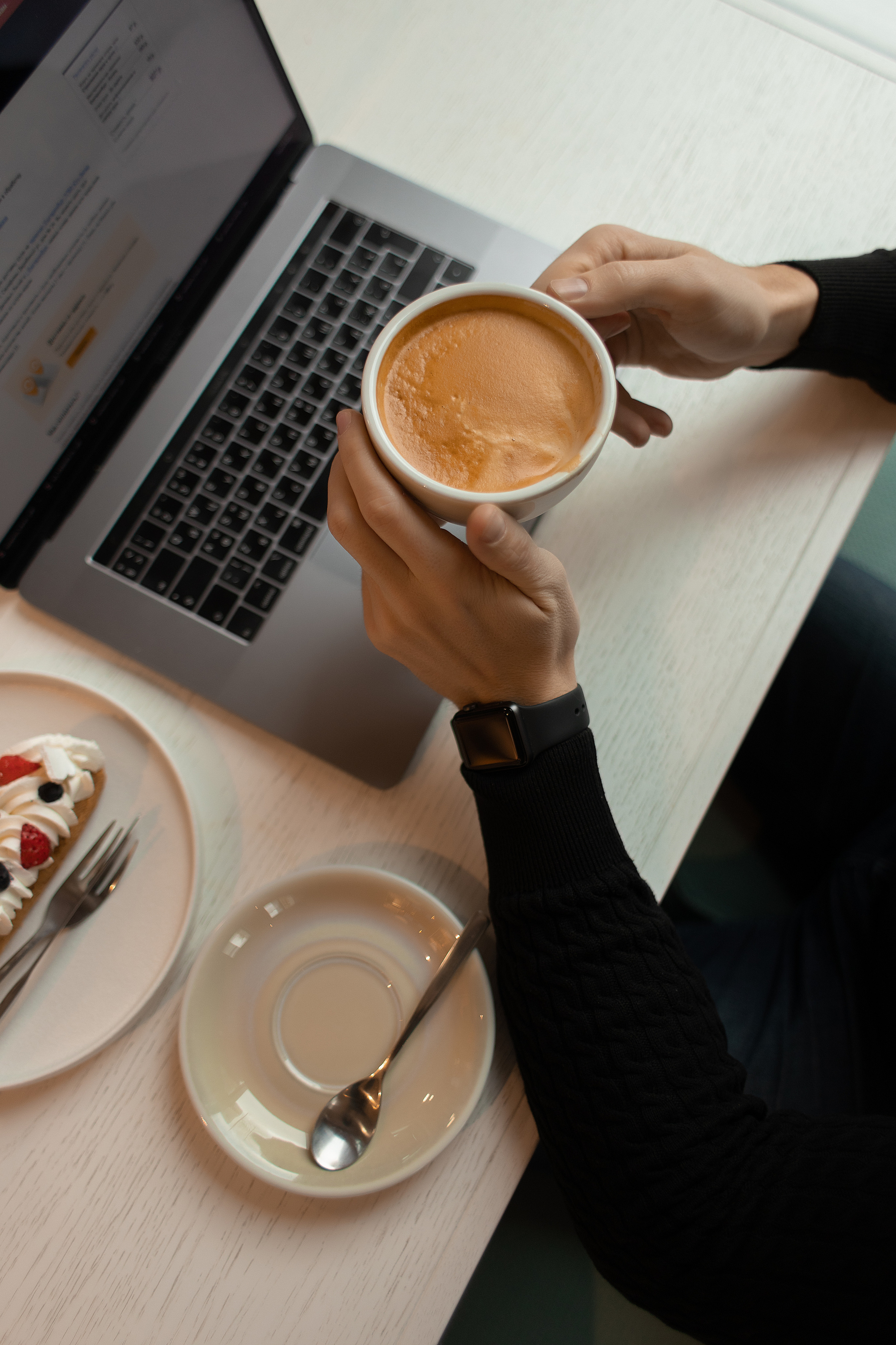 Контент для поставщика маркетплейсов. Женский фотограф в Екатеринбурге Марина Логинова