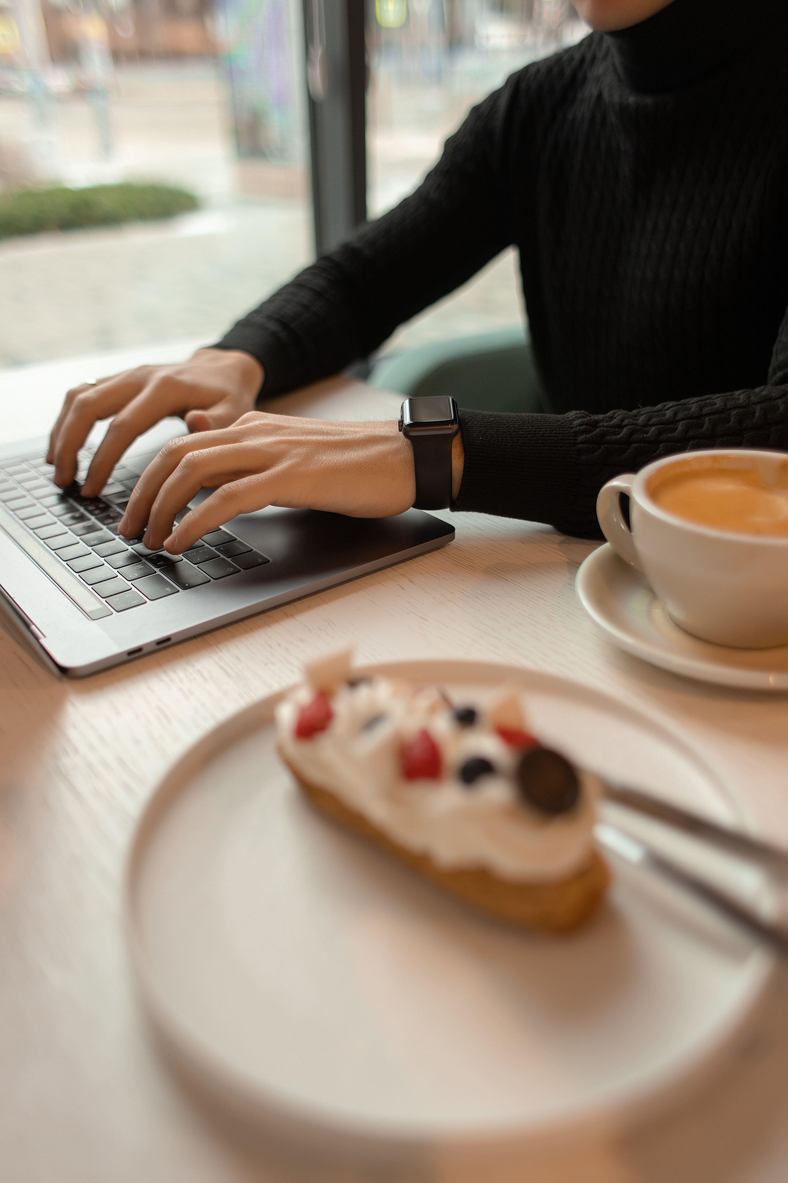Контент для поставщика маркетплейсов. Женский фотограф в Екатеринбурге Марина Логинова