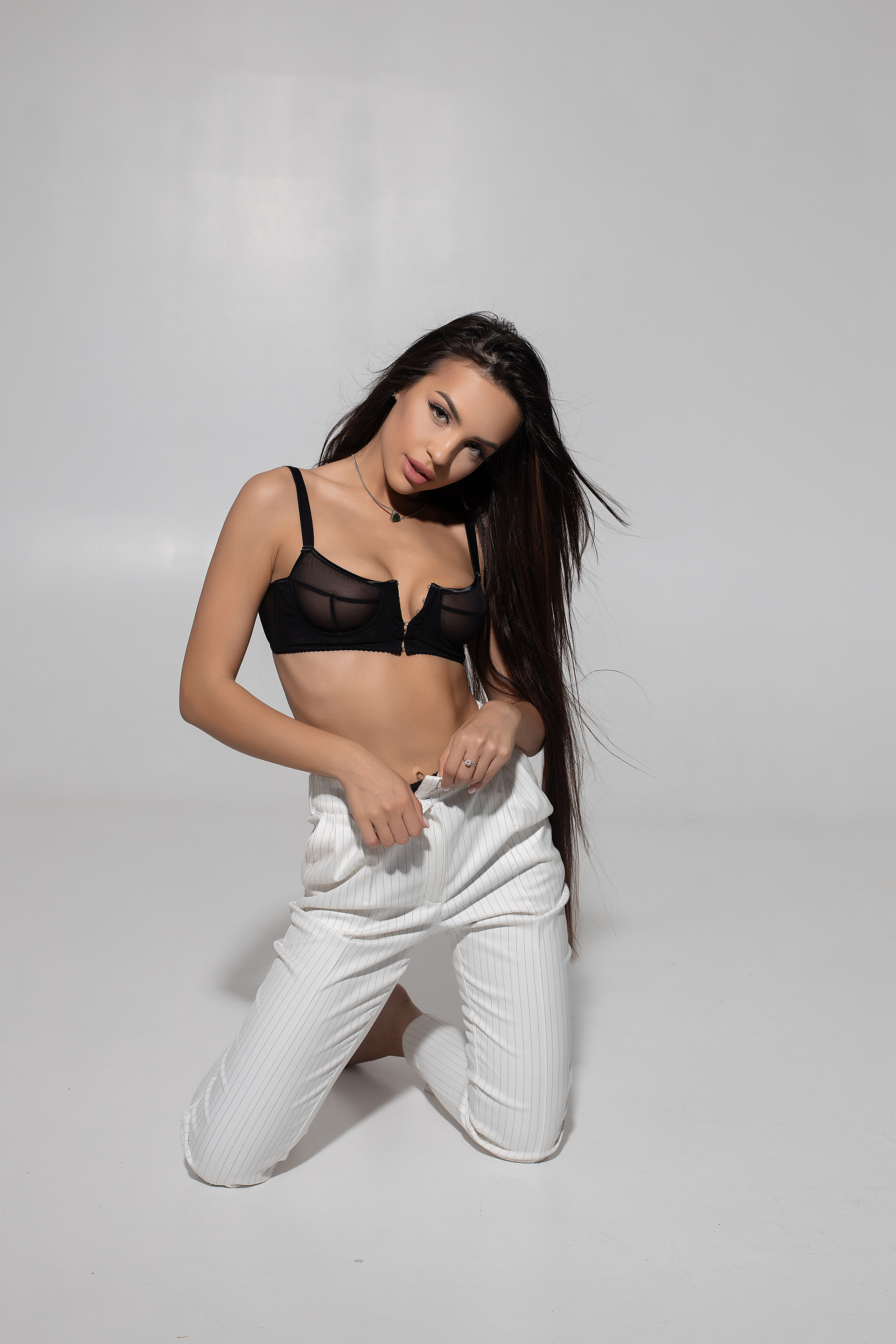 Анастасия студия LAB. Женский фотограф в Екатеринбурге Марина Логинова