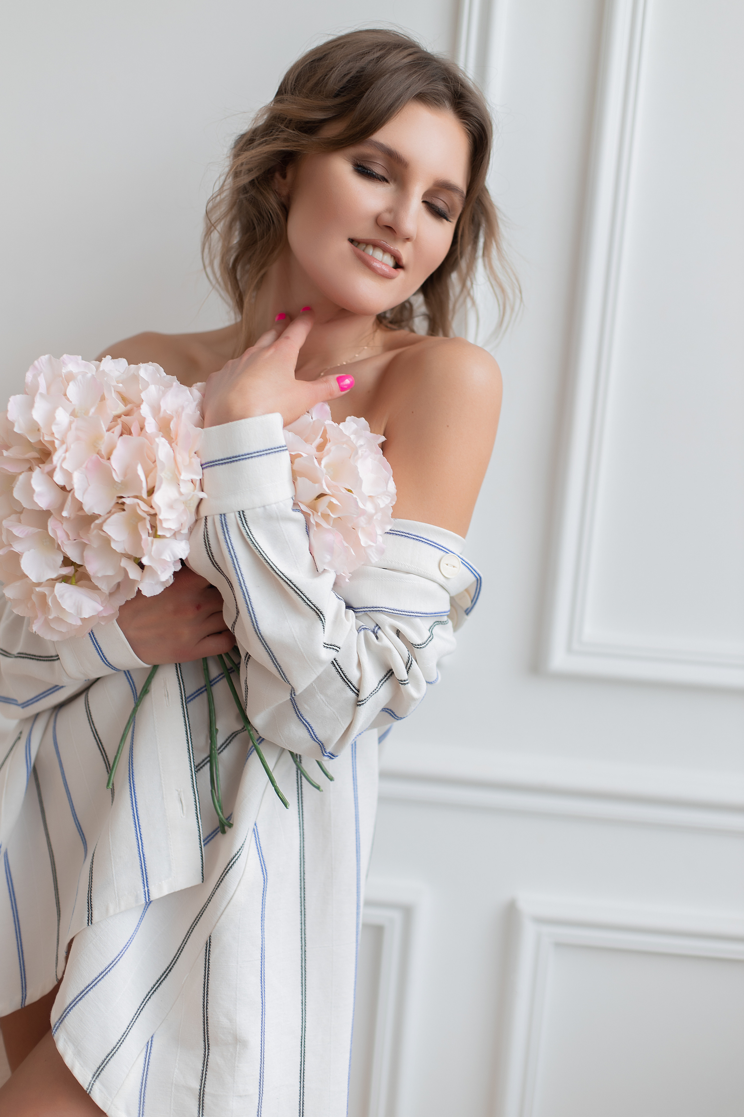 Алина Студия LAB. Женский фотограф в Екатеринбурге Марина Логинова