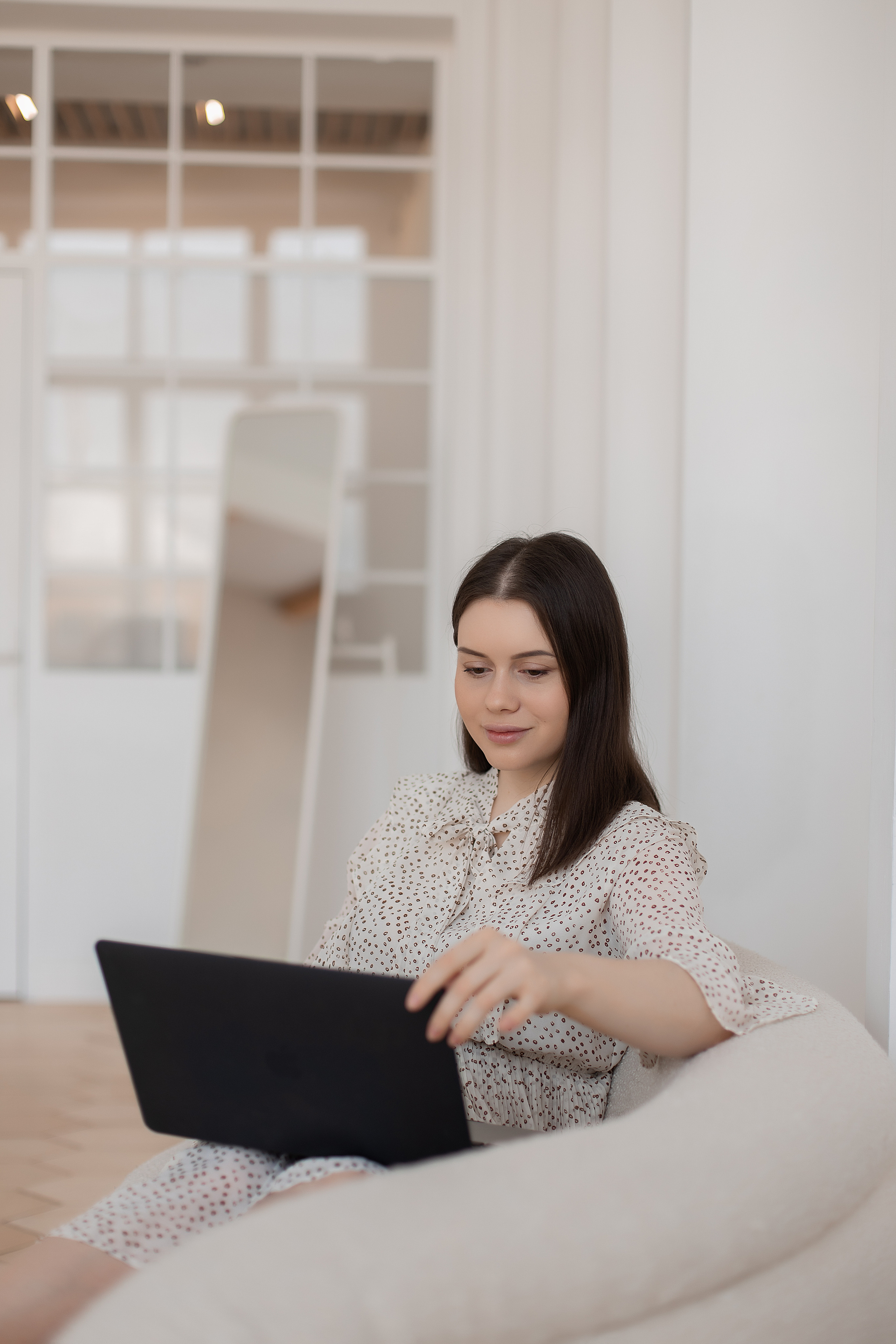 Рабочий контент SMM. Женский фотограф в Екатеринбурге Марина Логинова