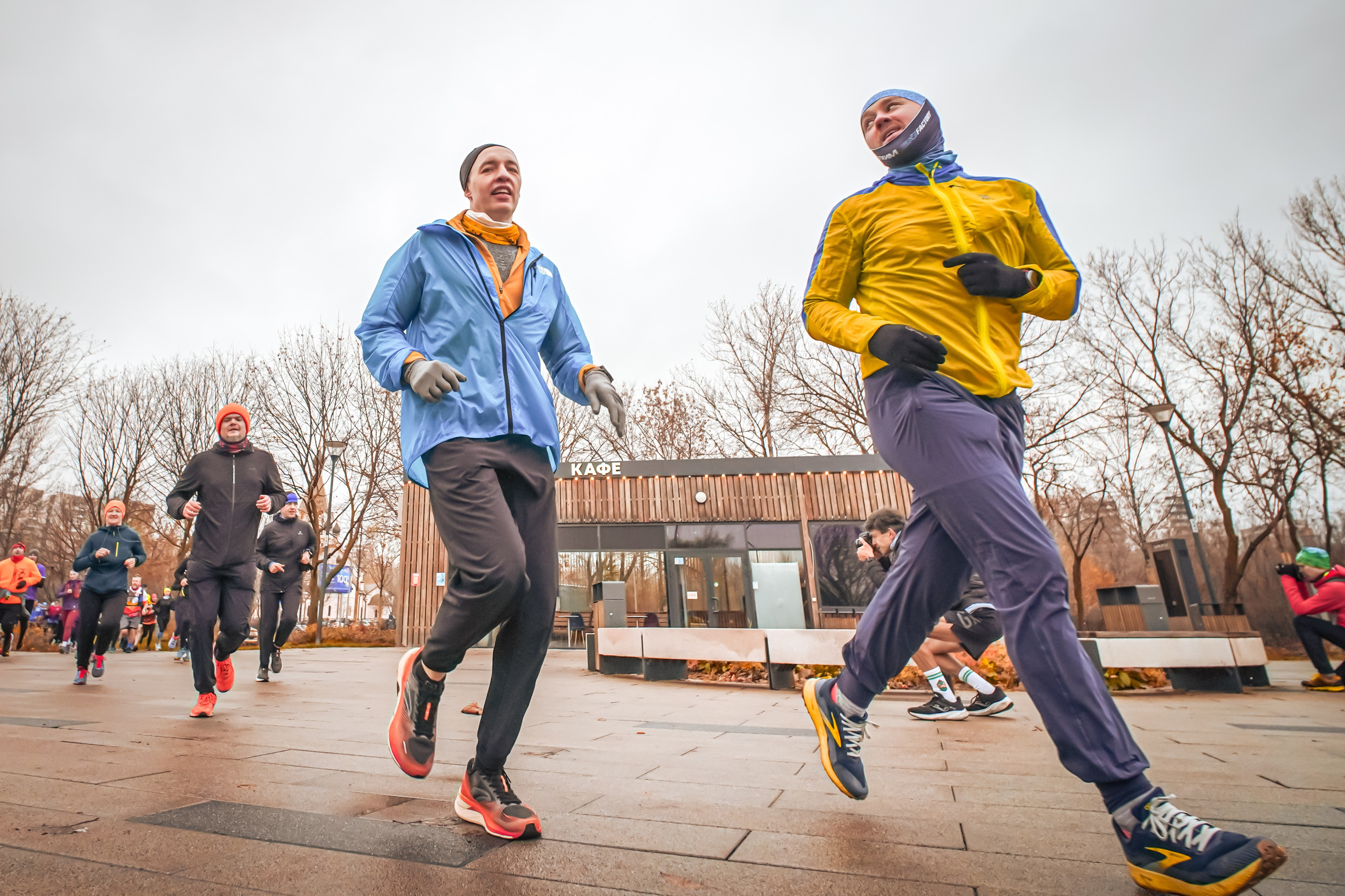 #марафонудома #яuzarun 2024 2-я петля, группа 6:30. Роман Капилюшов. Бег. Фото. Видео. г. Люберцы