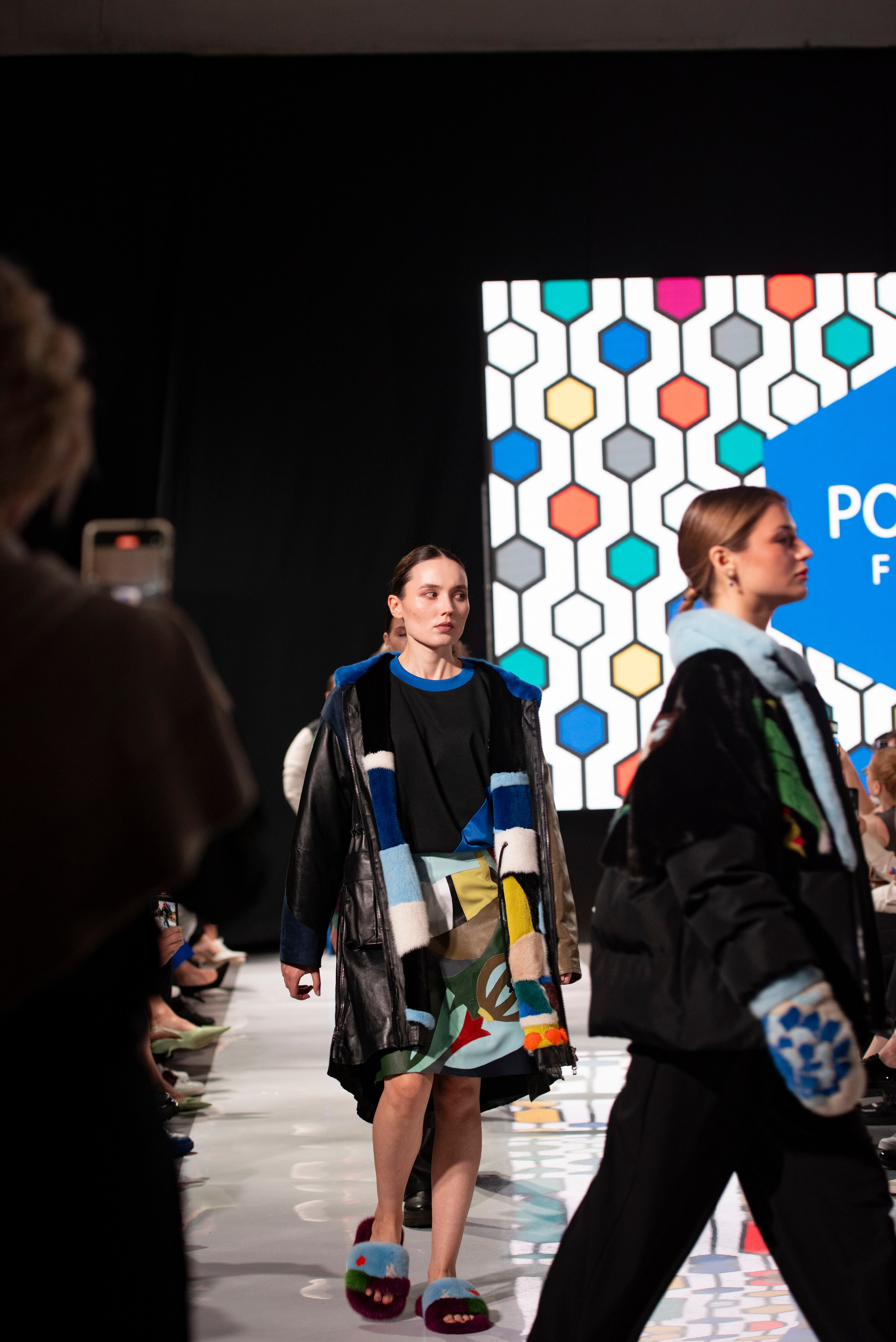 Фотограф на модельный показ. Свадебный, семейный, фэшн фотограф, школьный фотограф в Сочи