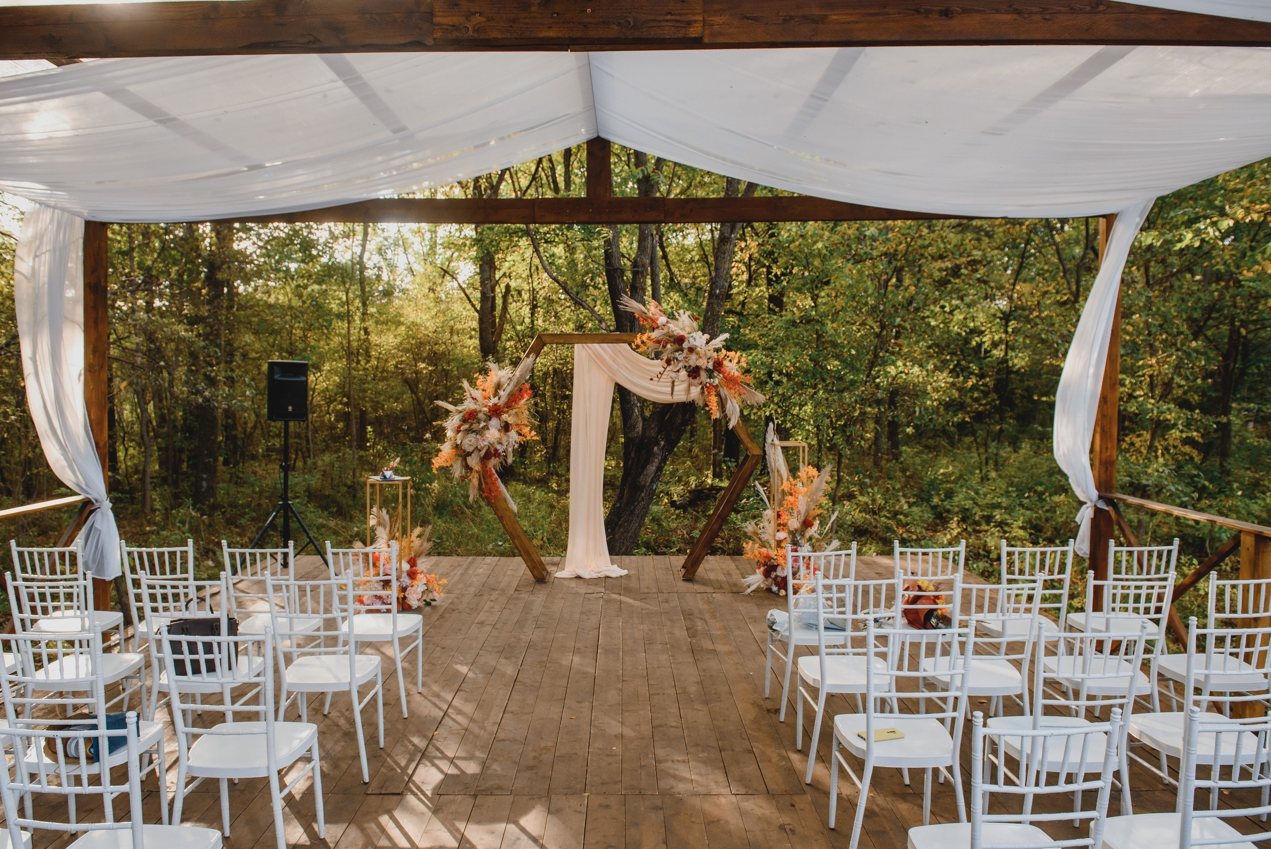 Лилия и Кирилл. Свадебный фотограф Наталья Меньшикова, г. Хабаровск