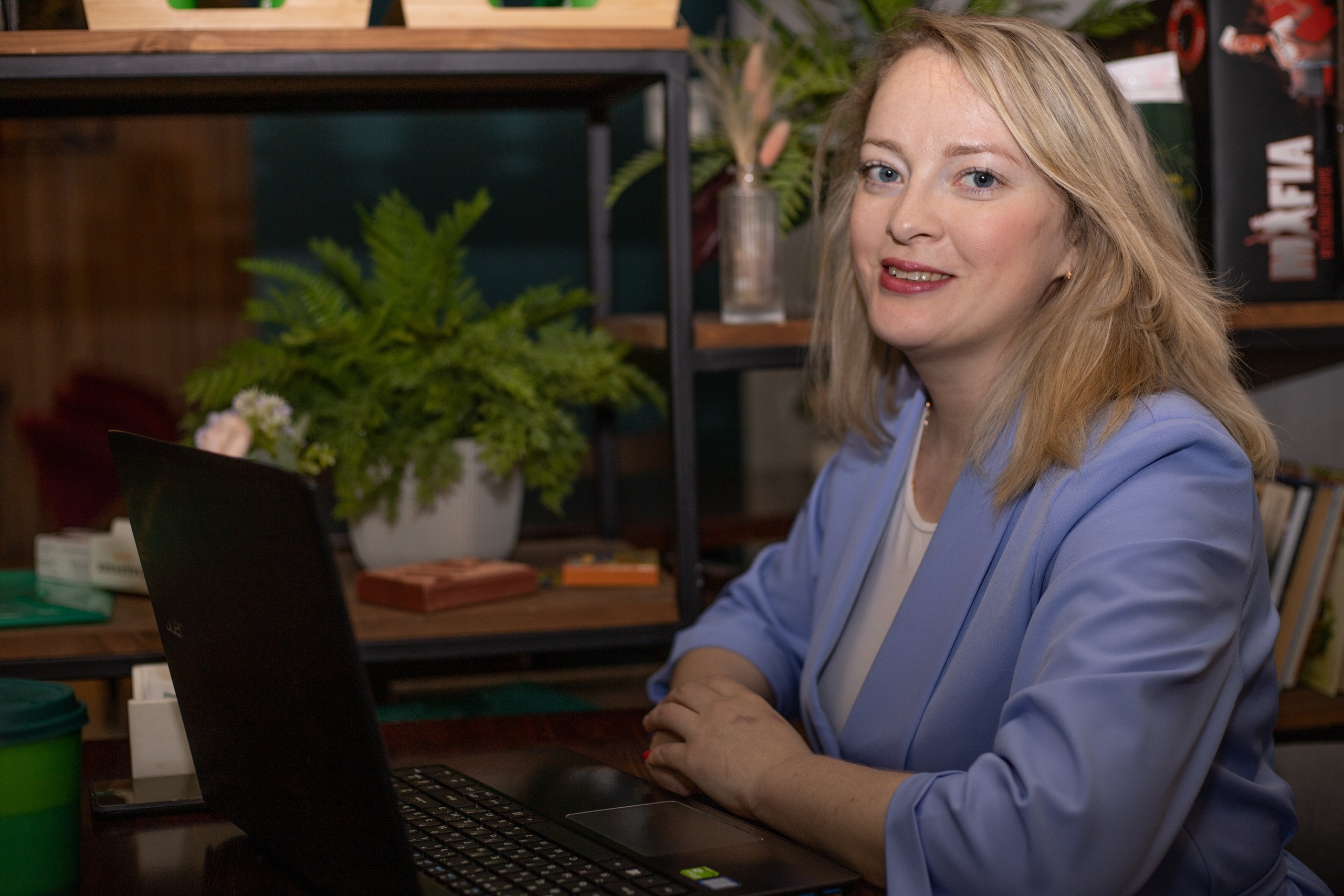 Фотосессия в кафе. Фотограф новорожденных в Екатеринбурге