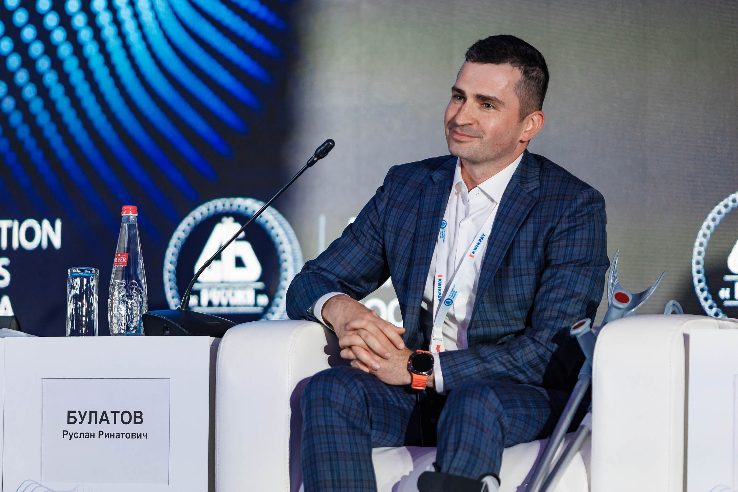 Верниссаж кхудожественных работ банков - корпоративная коллекция