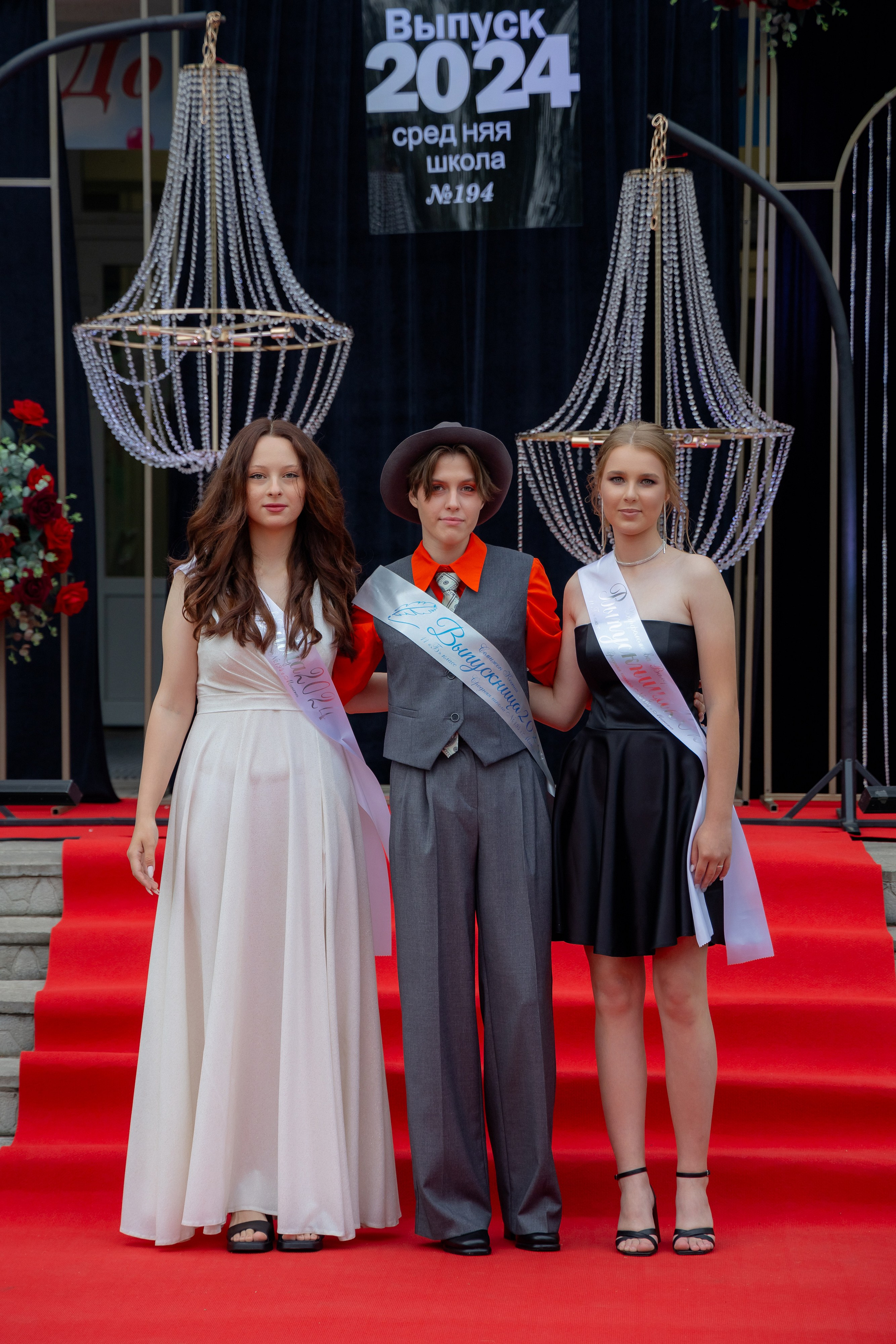 Школьный выпускной 2024 год в Соколе (Минск). Свадебный фотограф в Минске/Беларуси Сергей Спиридонов