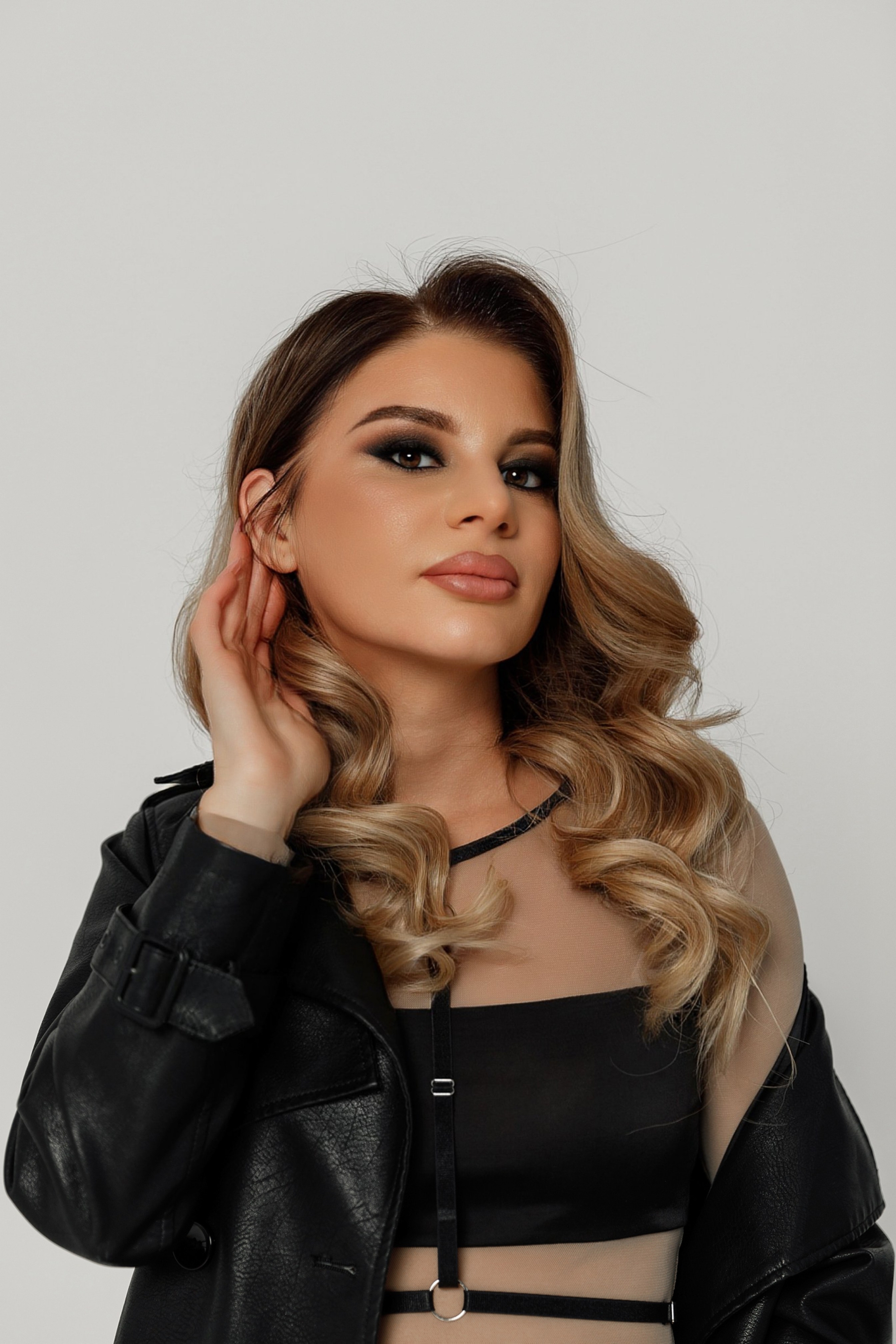 Женский портрет в студии. Фотограф во Владикавказе Юрий Геворгизов