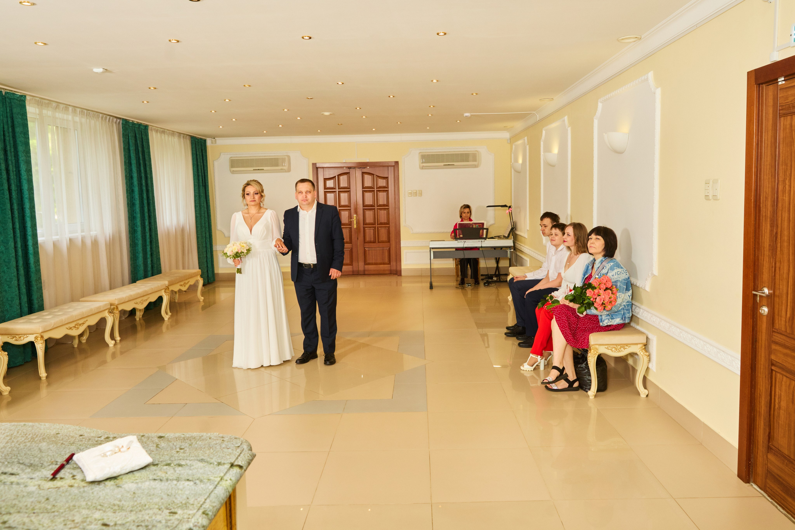 Начинаем с ЗАГСА