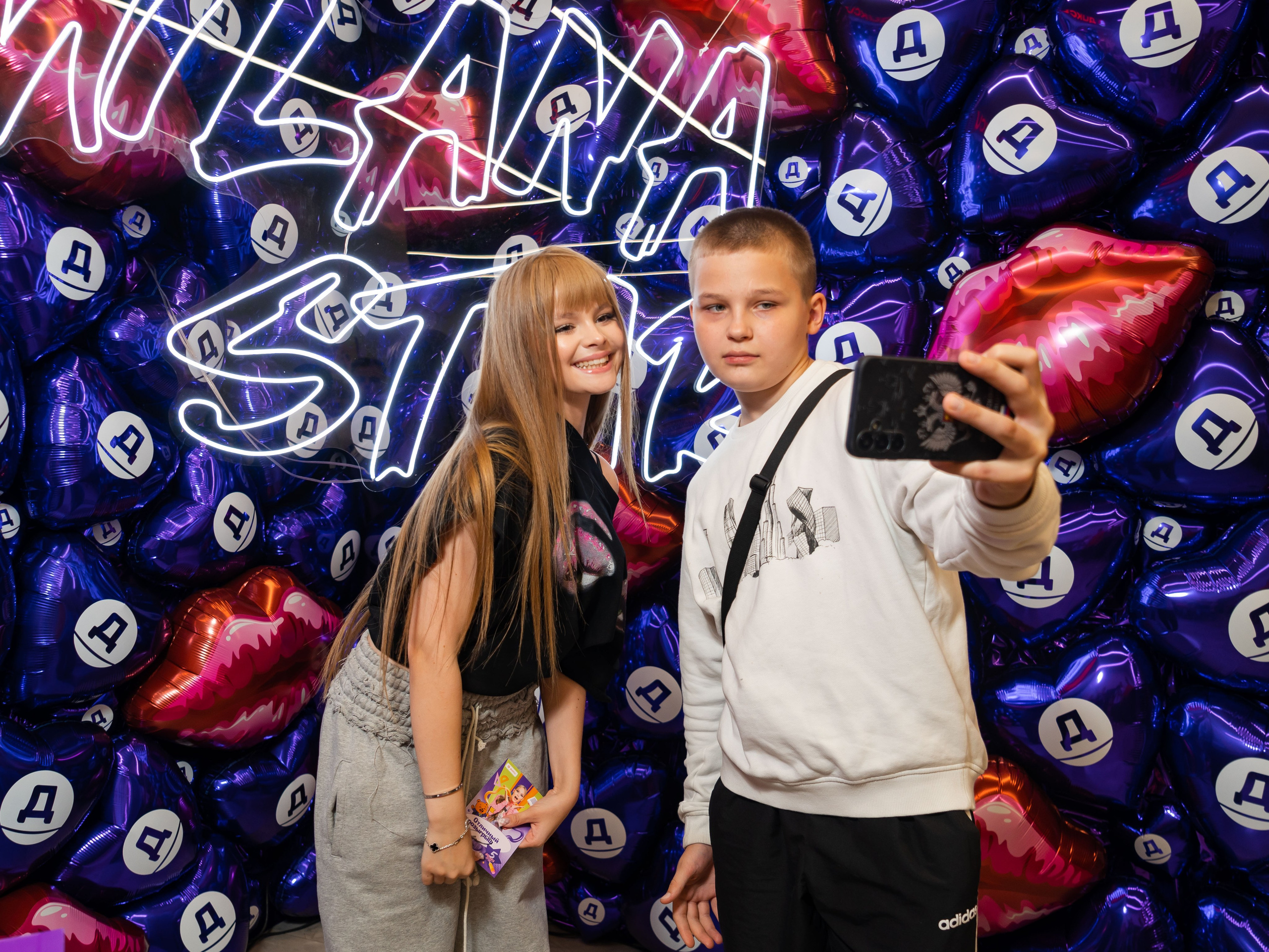 Дикси — Автограф сесия Милана Star. Фотограф Москва