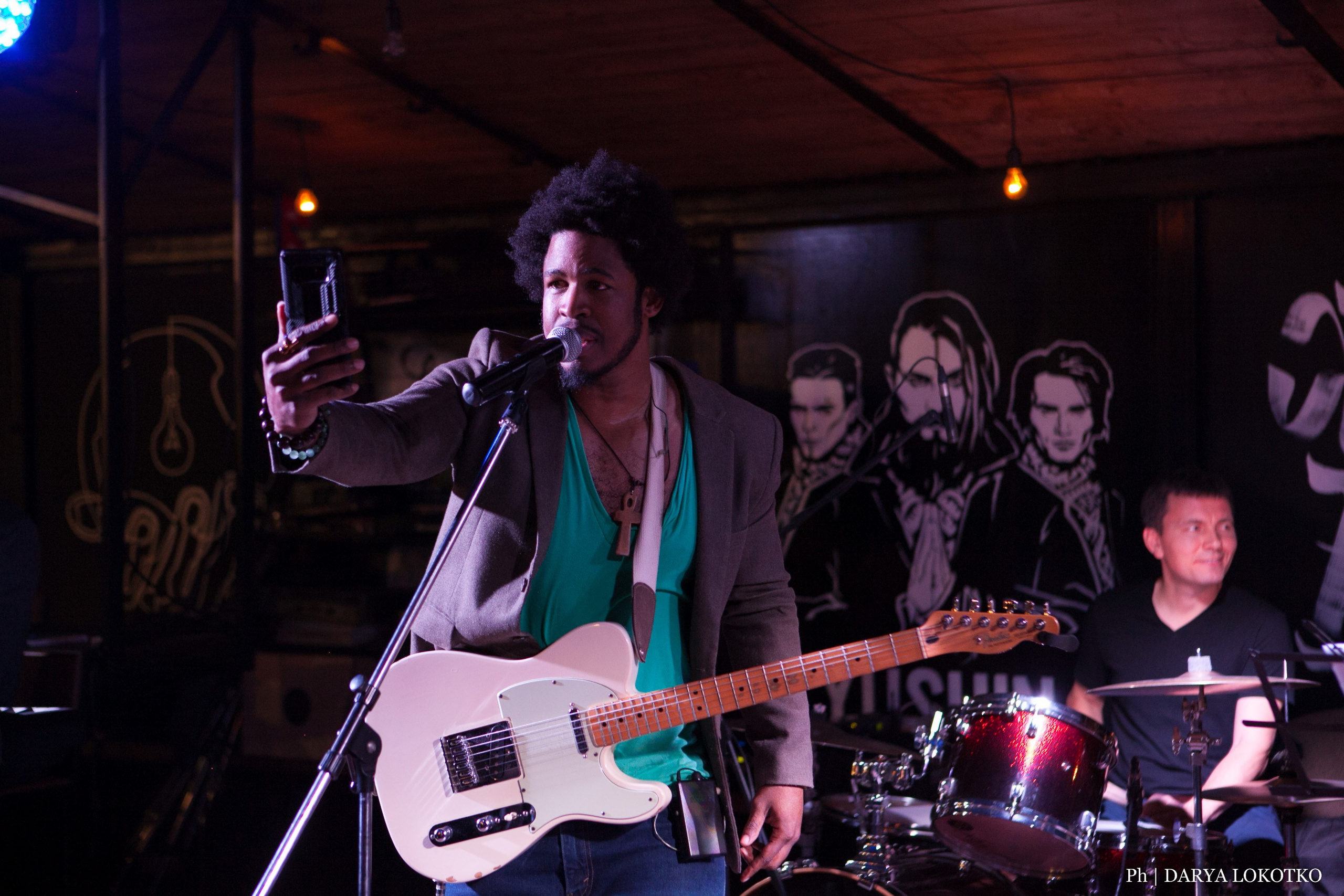 Концерт Quentin Moore. Фотограф Дарья Локотко в Красноярске