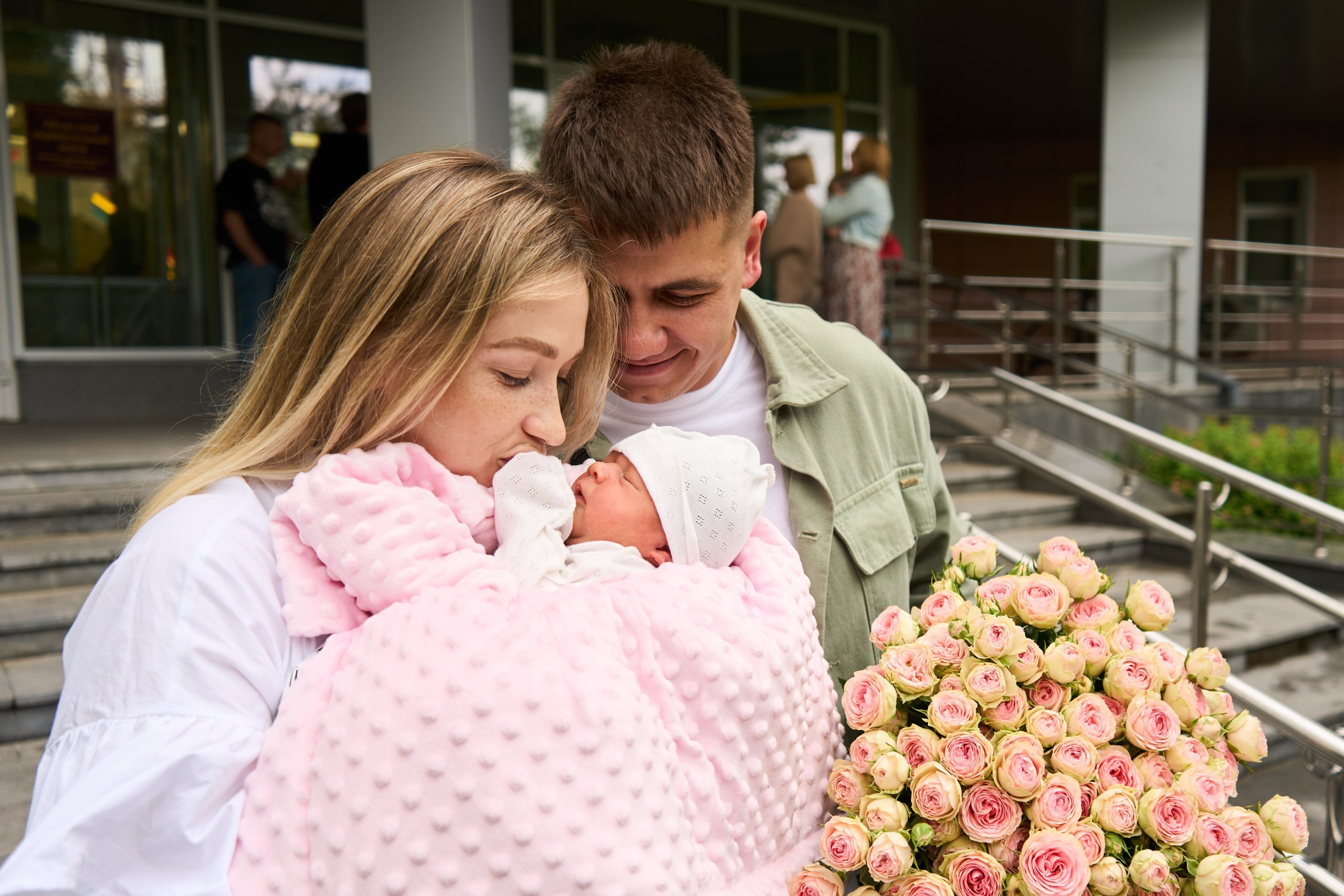 Фотосессия выписки из роддома. Фотограф Екатеринбург Кокшарова Александра