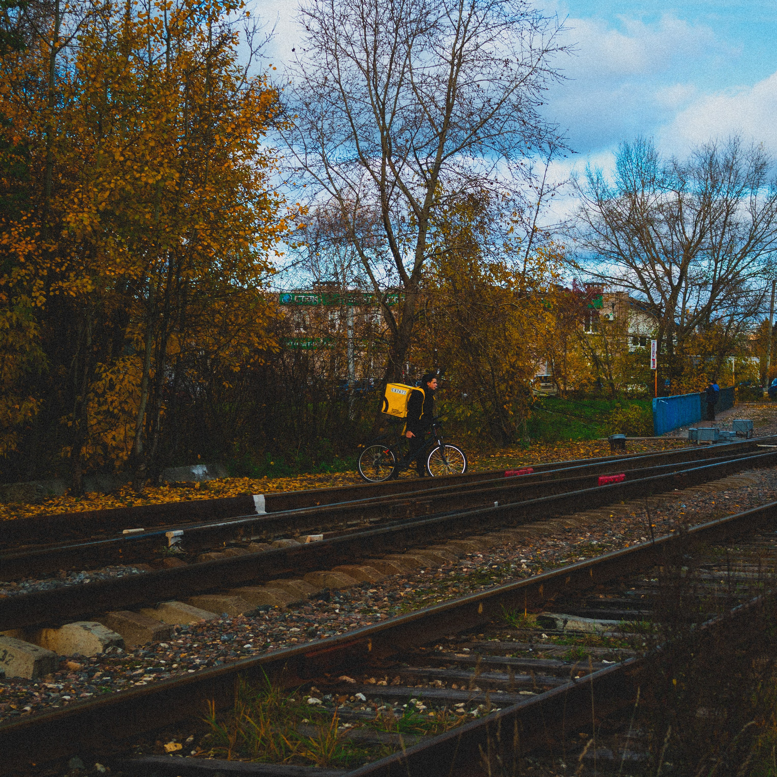 Октябрь 2025. Den Mirov — Фотограф, Музыкант