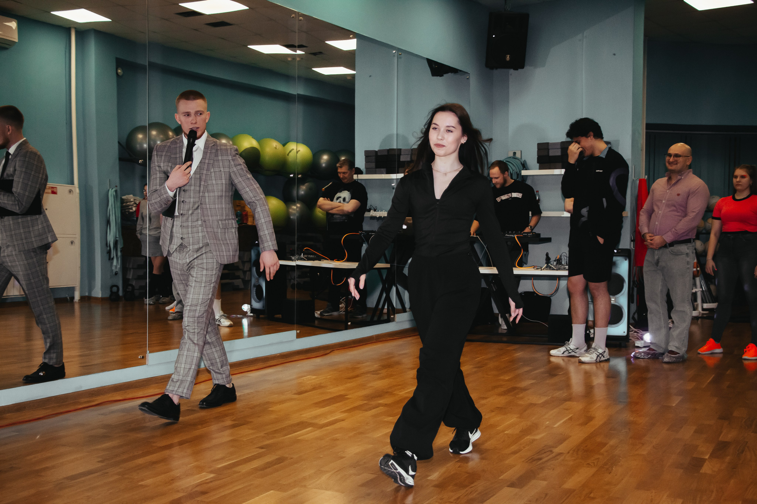 День Рождения фитнес-клуба Bright fit, репортажная съемка Екатеринбург. Фотограф в Екатеринбурге Пойгина Елена