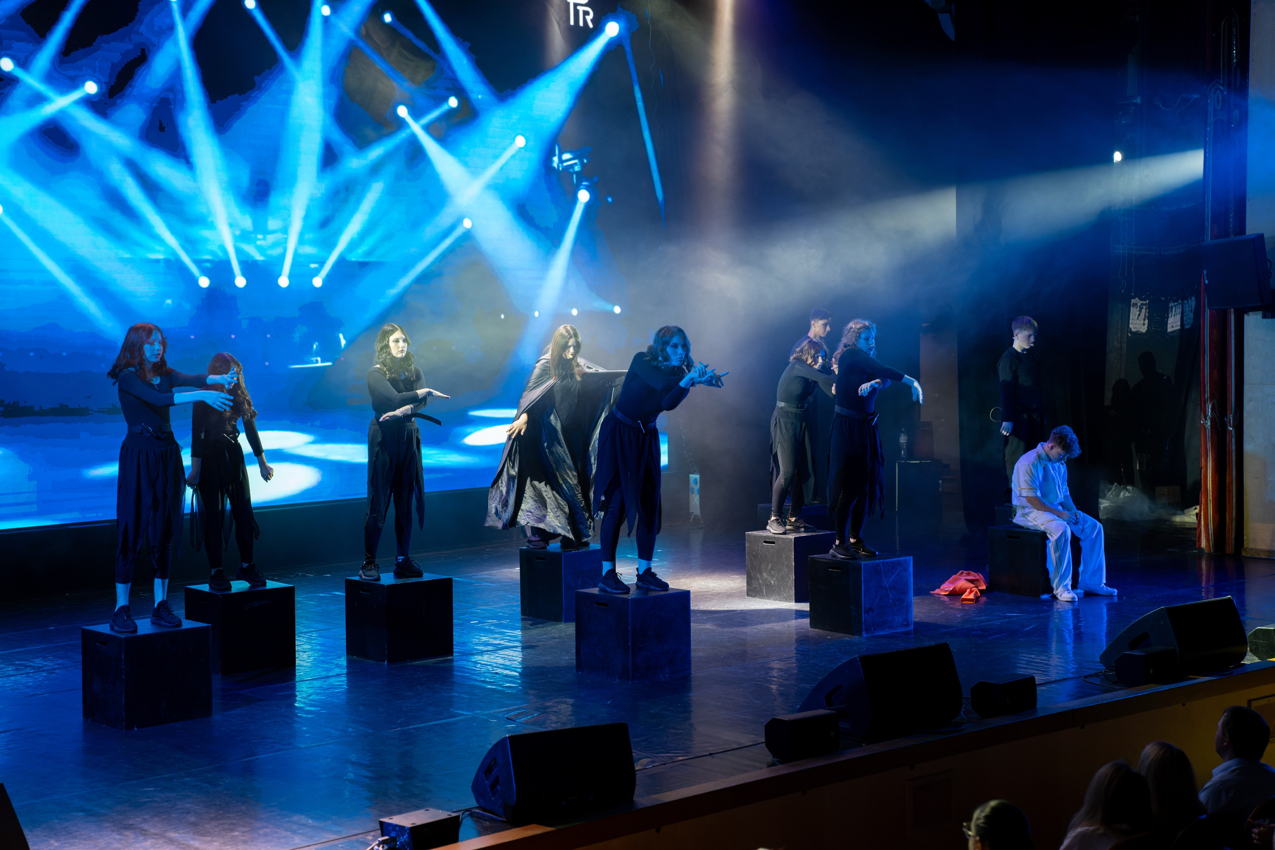 Съёмка благотворительного спектакля «Новая история деревянного мальчика». «Студия DRONAVT`s» — видеосъёмка и фотография г. Москва