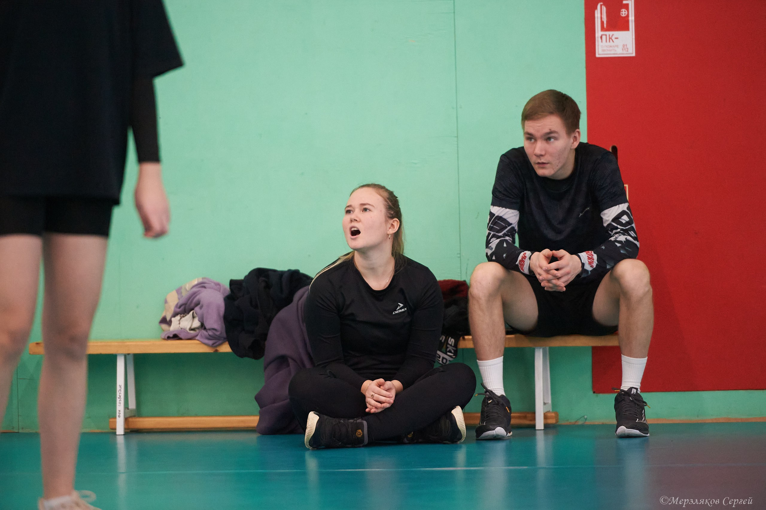 Новогодний волейбольный турнир. Ижевск. 16.12.23. Спортивный репортажный фотограф в Ижевске Сергей Мерзляков