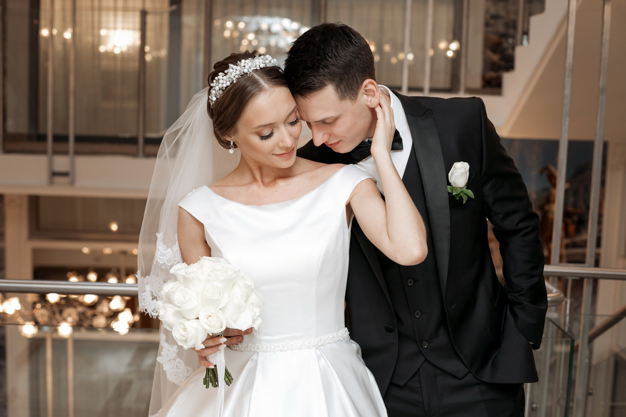 Свадьба с огоньком. Фотограф крещение венчание в Петербурге! Помогает подобрать храм и посоветовал душевного батюшку в СПб