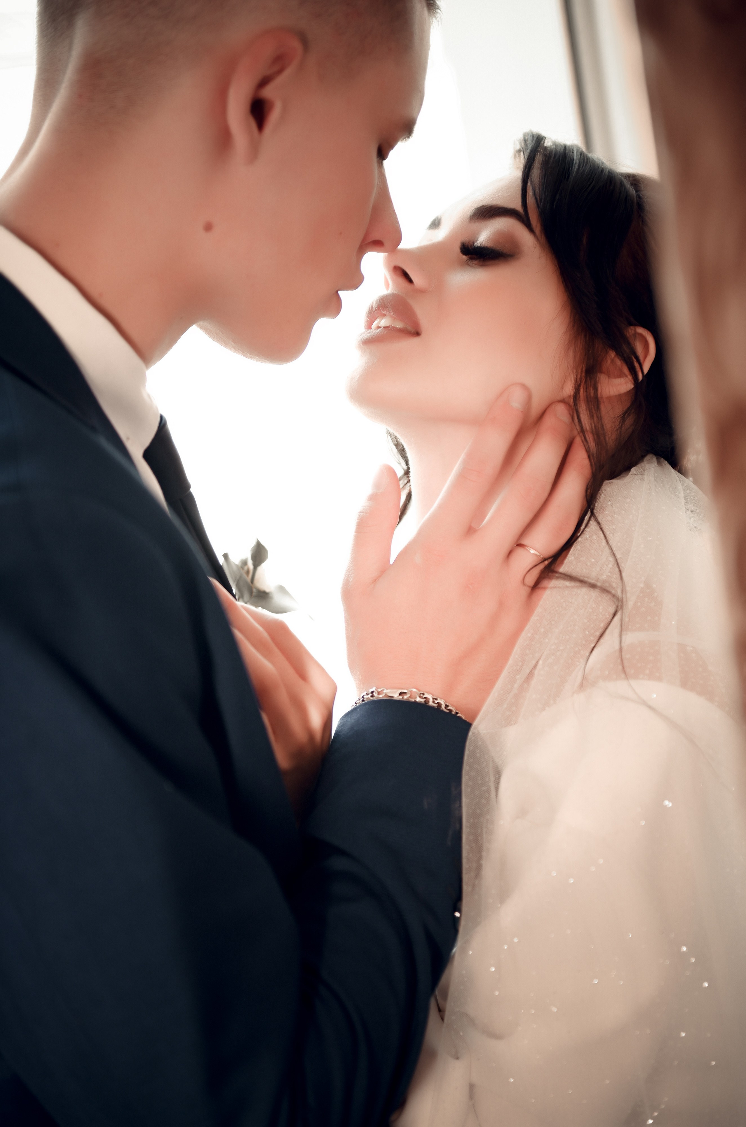 Небольшая часть фото со свадебной съемки Алексея и Даши. Свадебный, семейный, детский, контент фотограф в Омске Максим Ильин