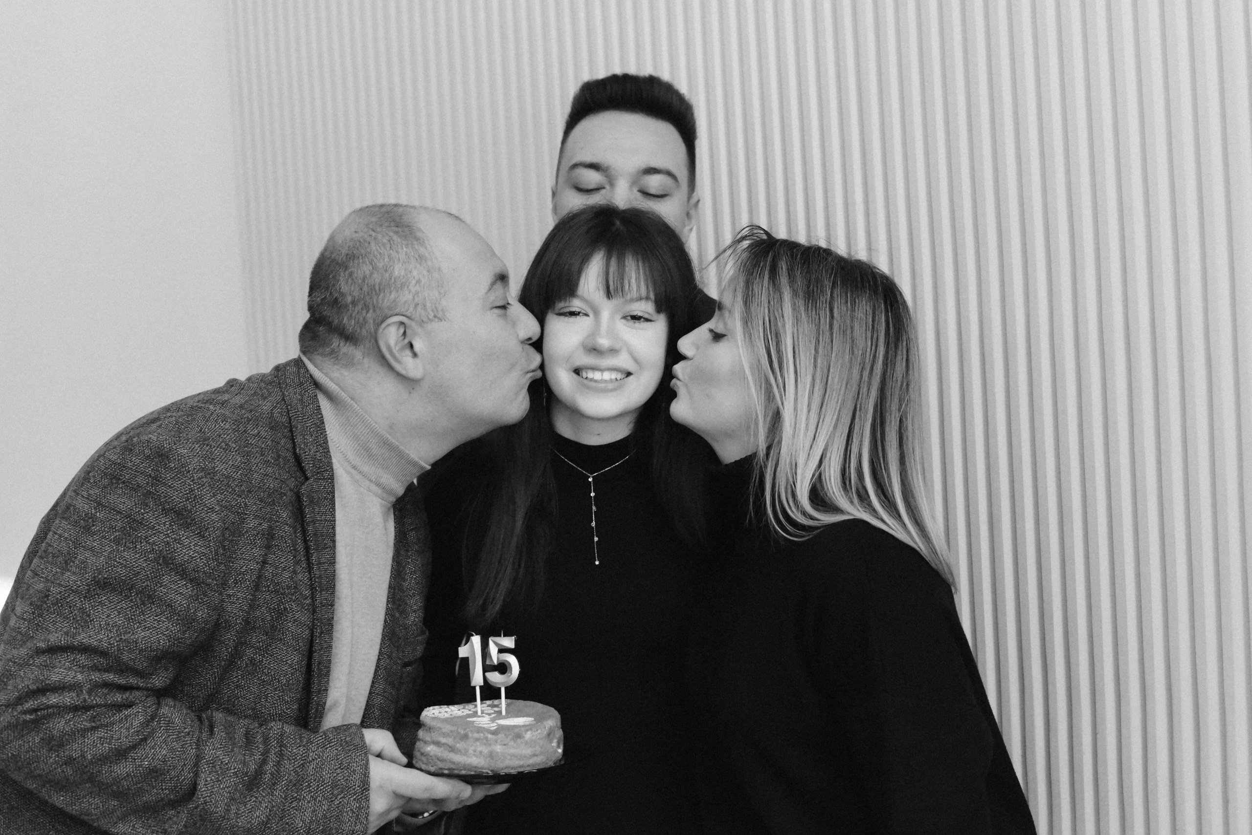 Молодые родители и взрослые дети. Фотограф Лола Волна, город Москва