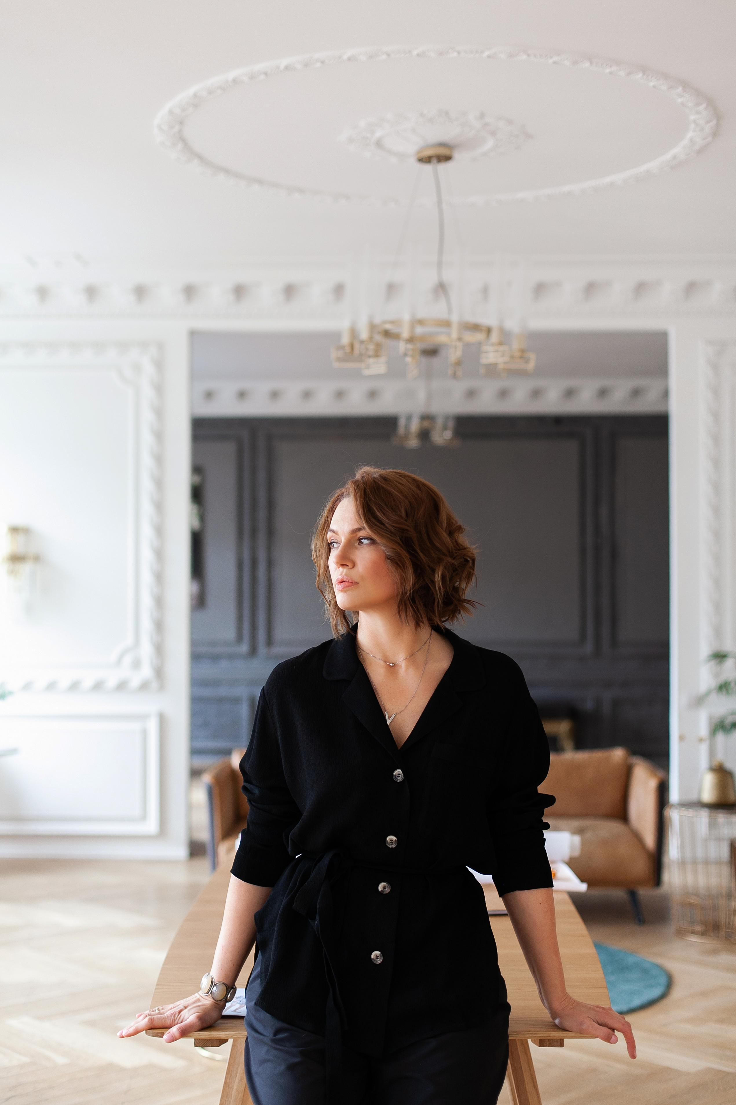 Дизайнер одежды. Контент фотограф Саша Логвиненко