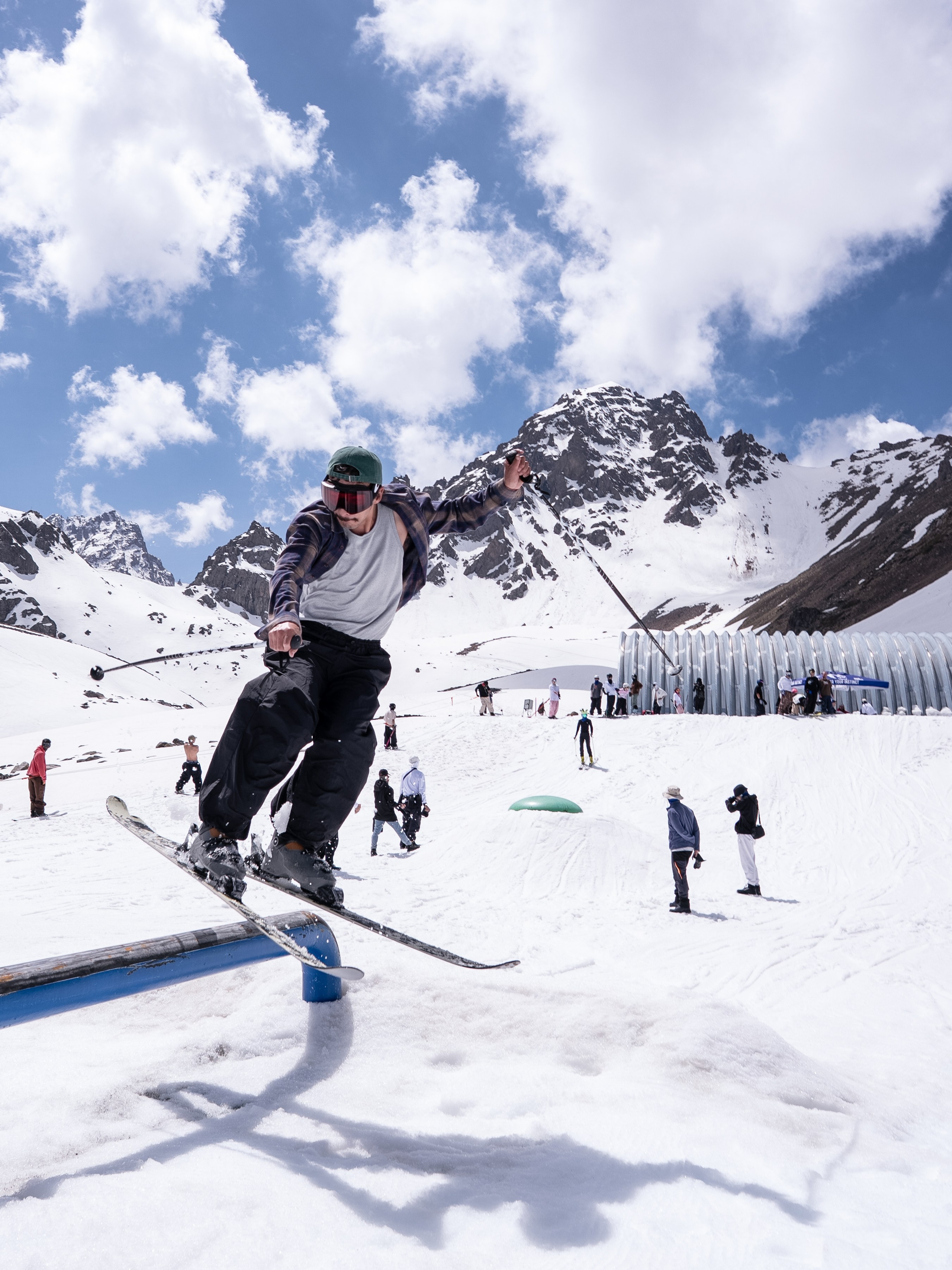 Gorilla IMBA CAMP 2026. Сайт Алматинского НЮ АРТ, будуар и фэшн фотографа Дениса Карпенко