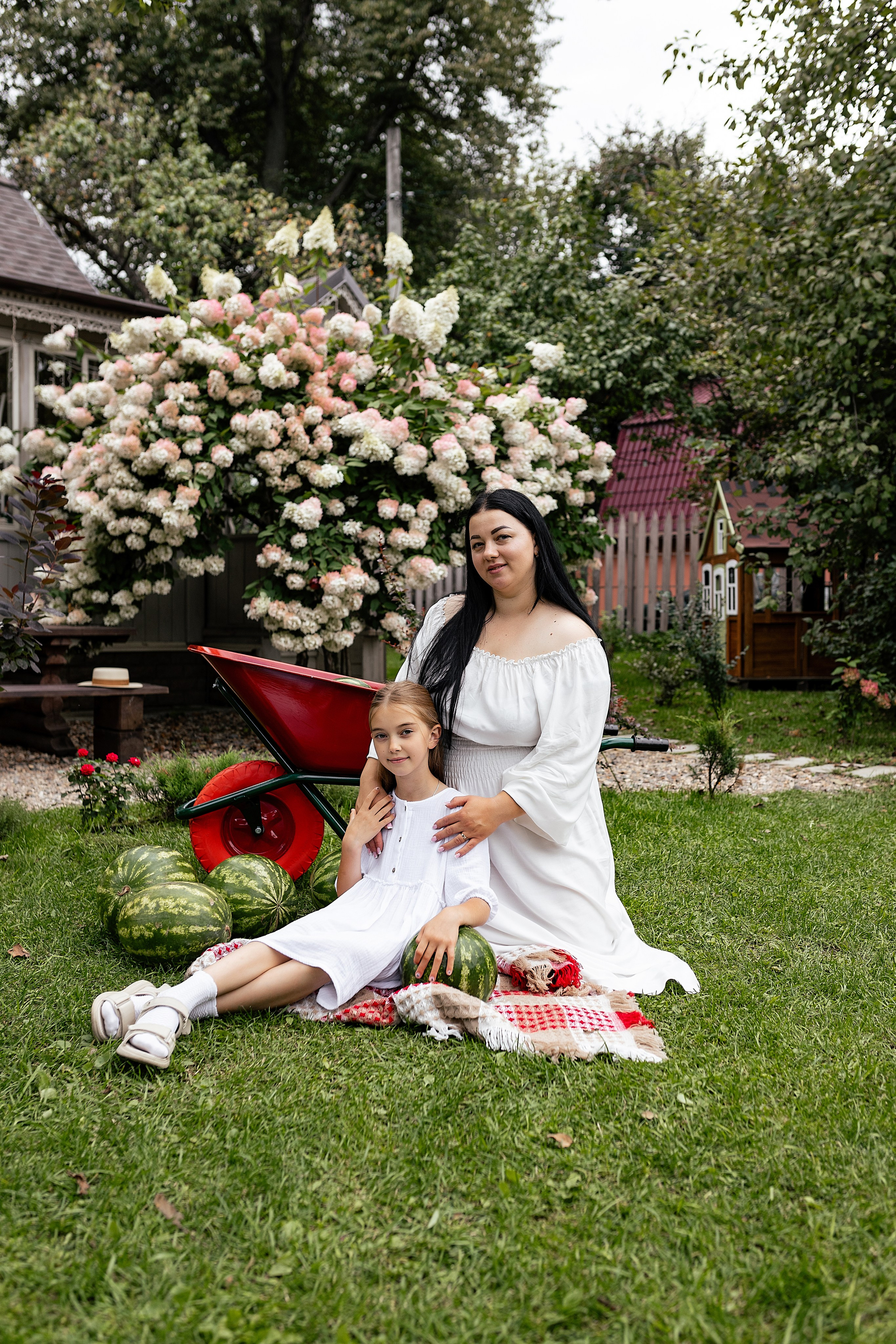 Семейная фотосессия на фотодаче в Купавне. Фотограф в Железнодорожном и Балашихе