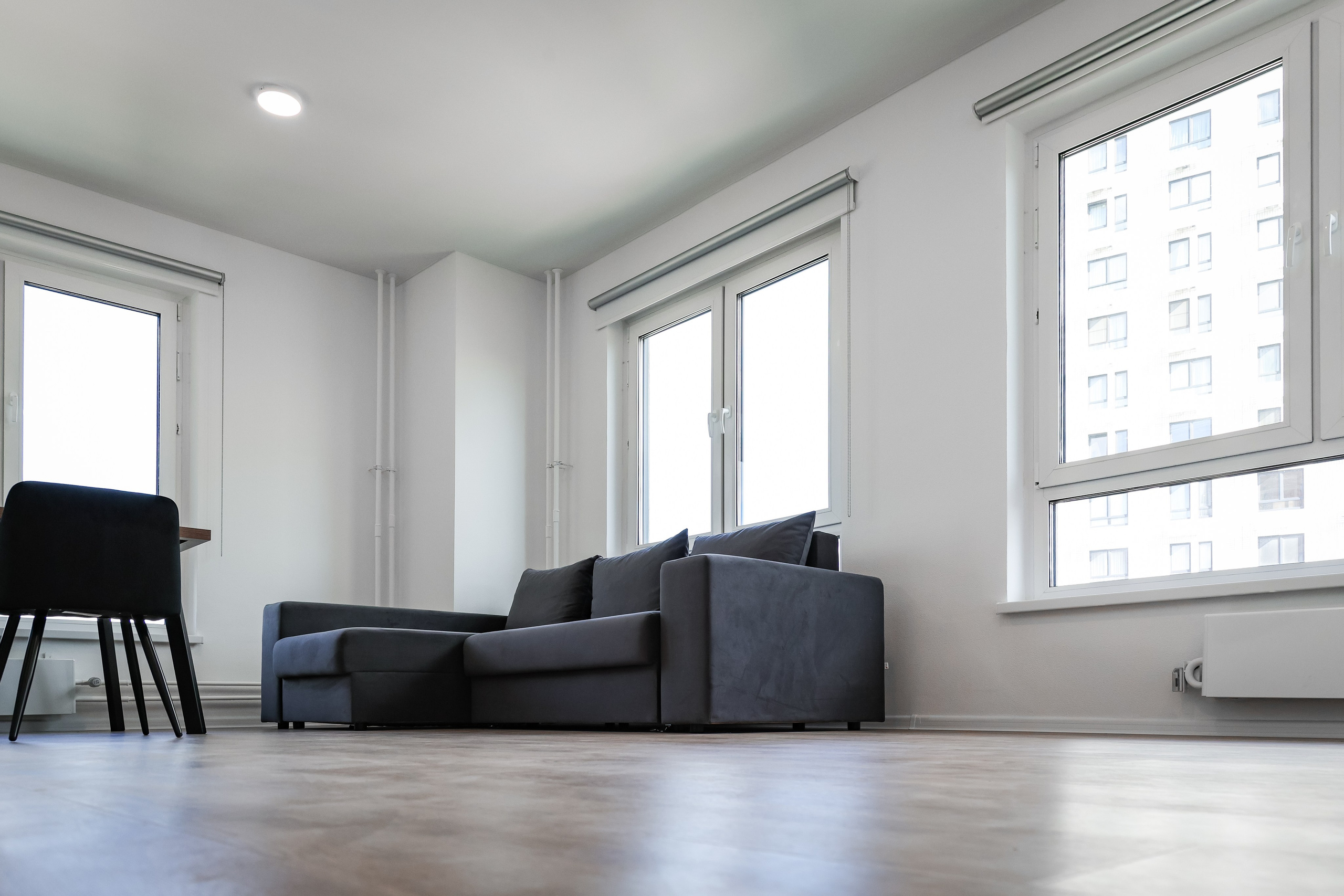 APARTMENT COMPLEX INTERIOR. Mixturecaptures