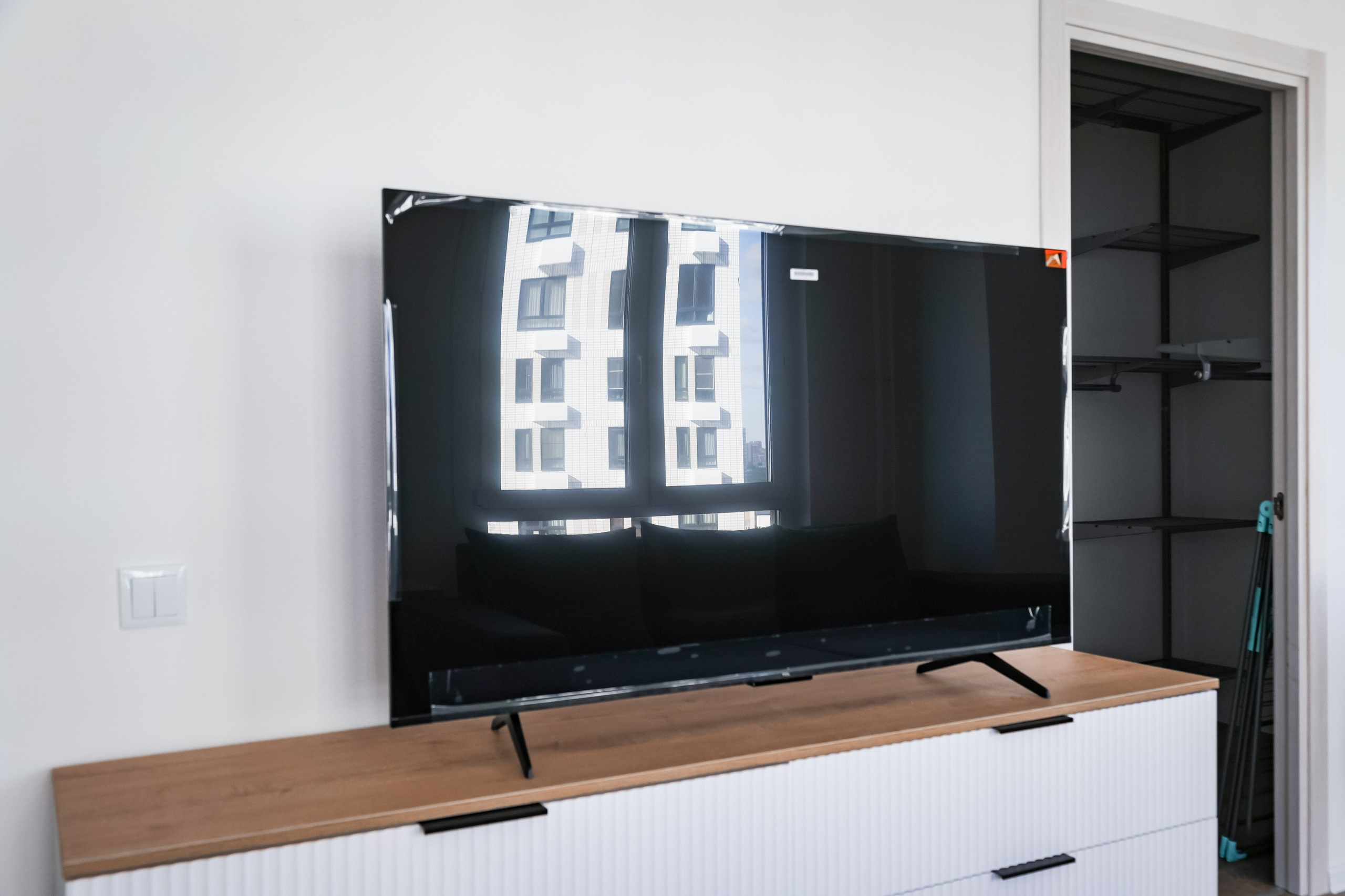 APARTMENT COMPLEX INTERIOR. Mixturecaptures