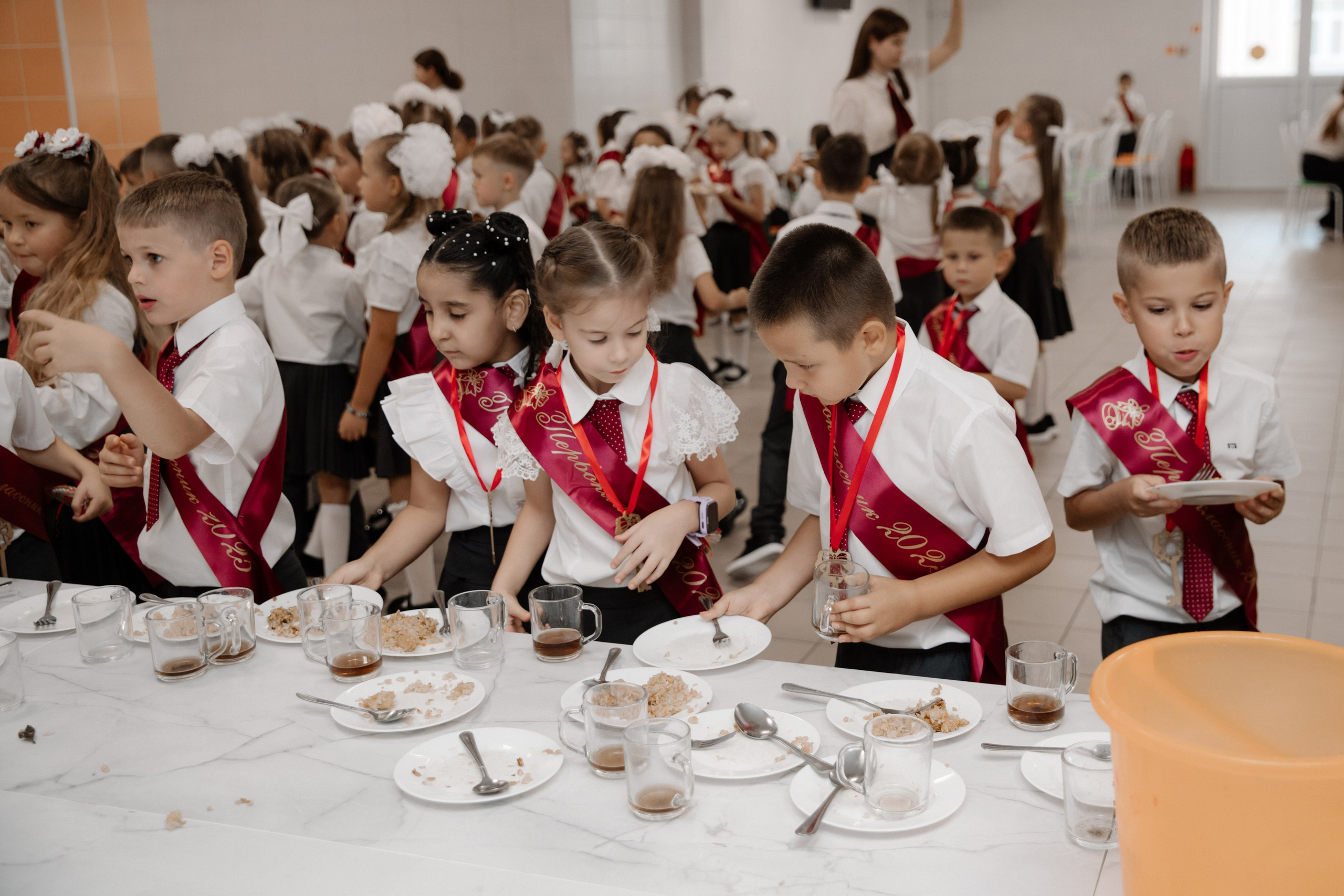 1 класс 11 школа. Выпускные альбомы Натальи Бутко: Новороссийск, Анапа, Геленджик