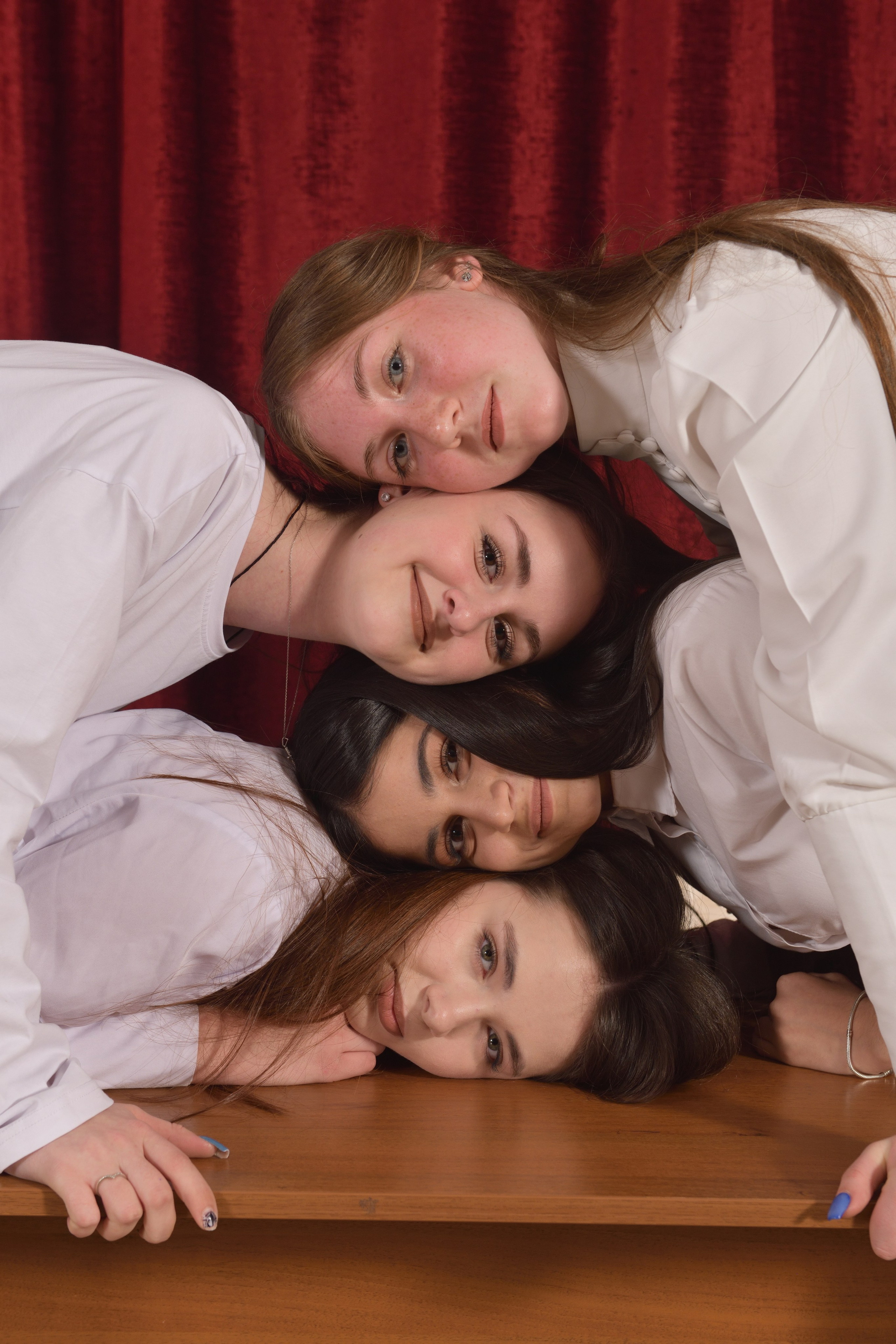 Фотовстречи с выпускниками. Фотостудия МАКС