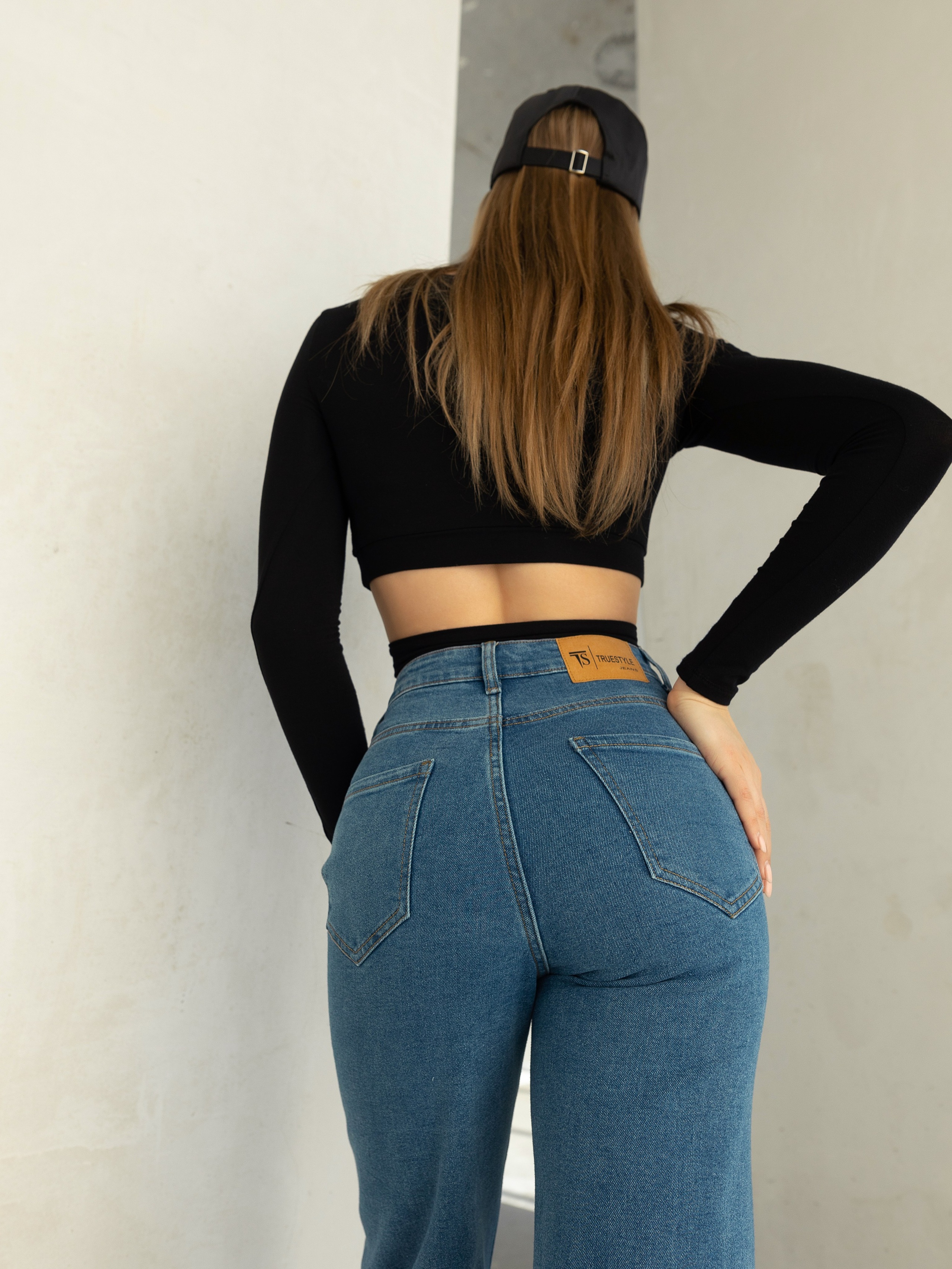 Джинсы для WB. Женский фотограф в Екатеринбурге Марина Логинова