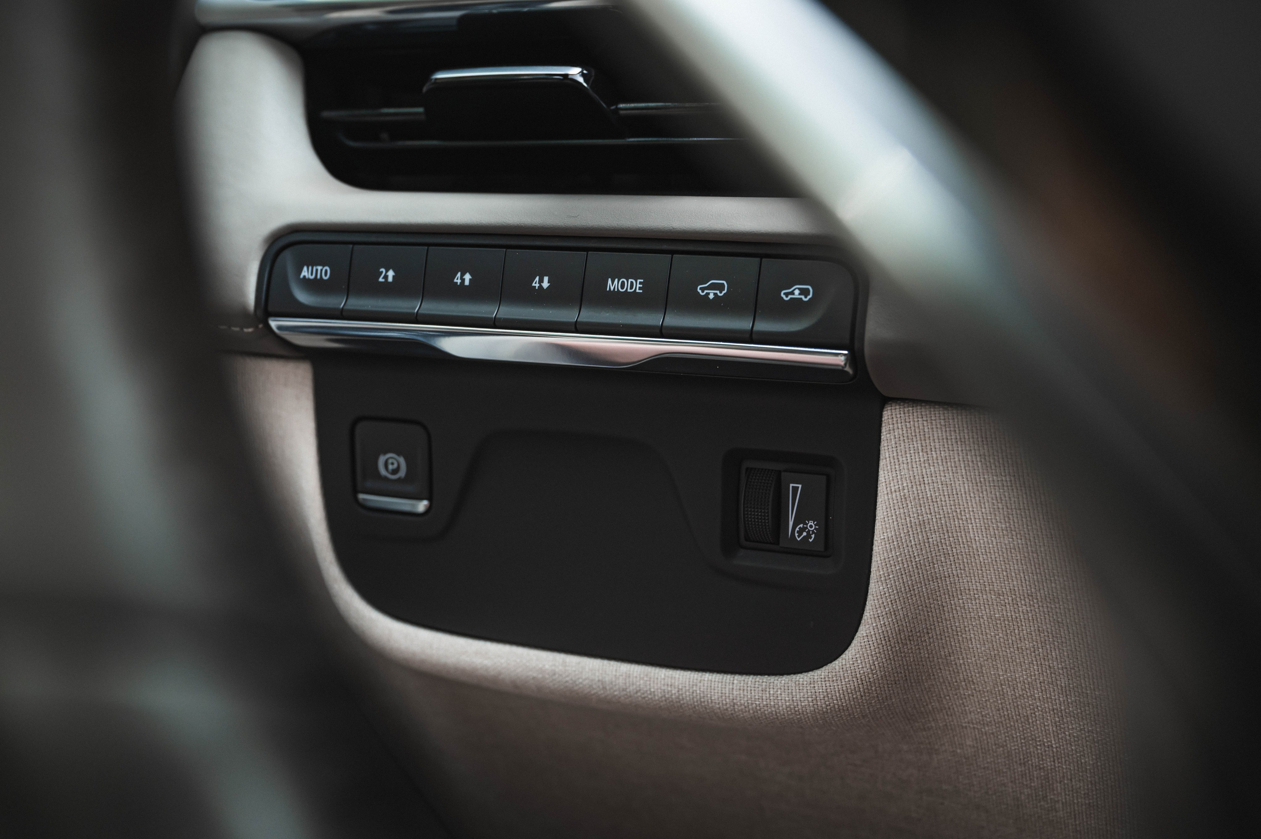 Cadillac Escalade. Автомобильный фотограф в Москве — Сидоров Дмитрий