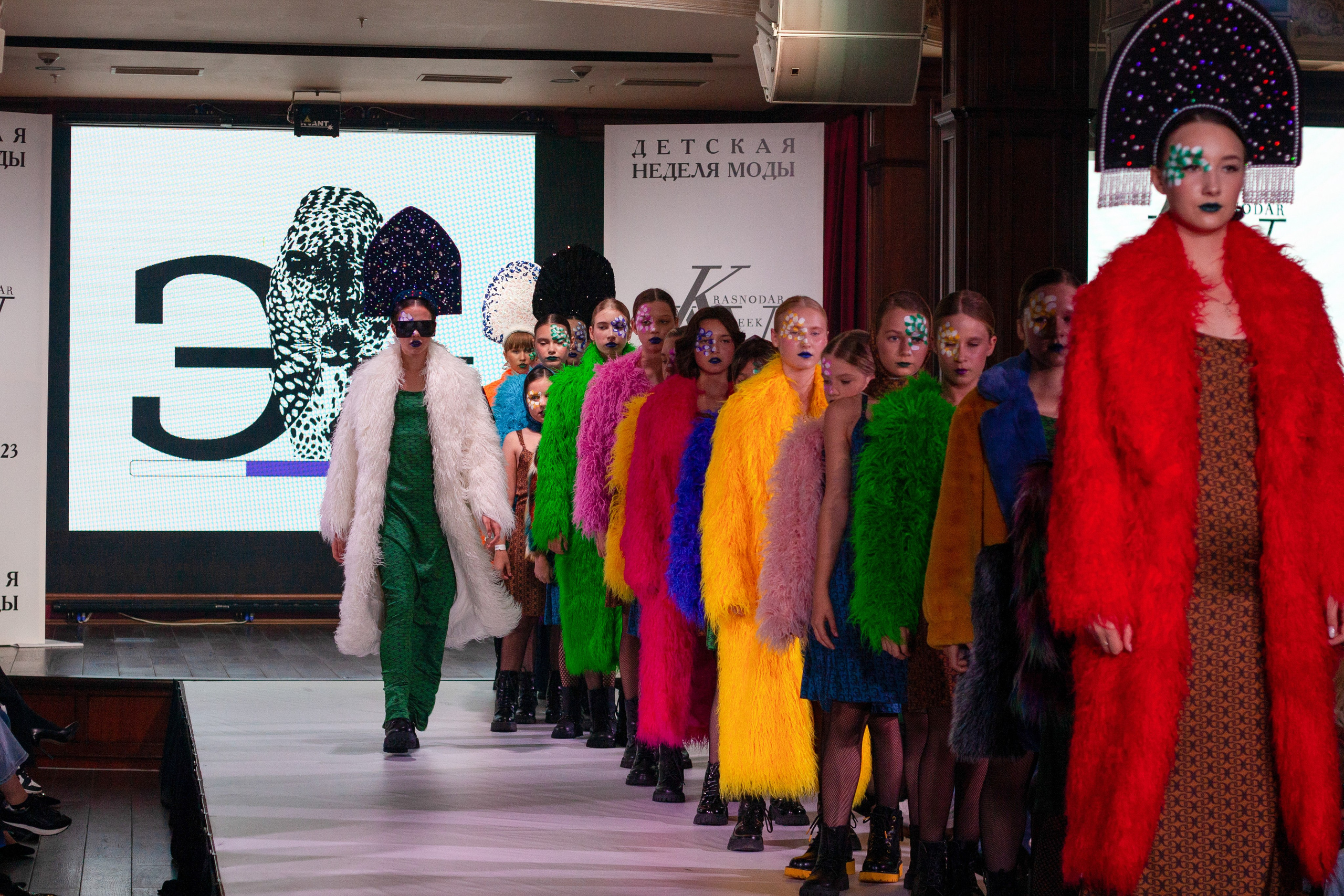 Krasnodar Fashion Week. Kids. Фотограф