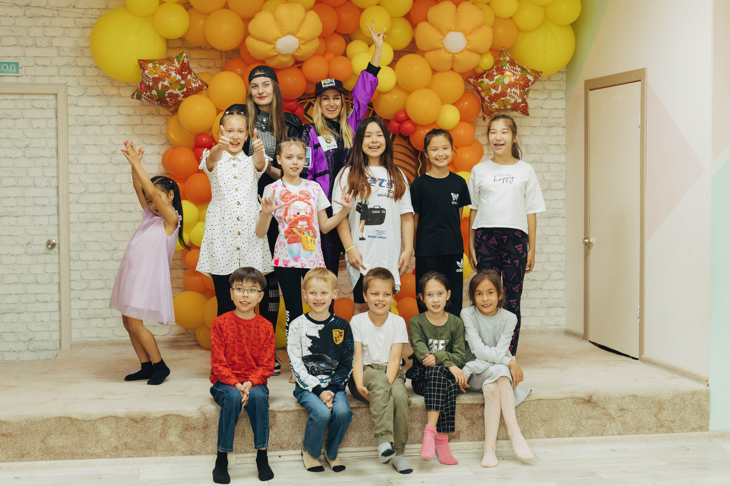 В стиле Уэнздей. Я Аракчеева Менслу — семейный и свадебный фотограф в Астрахани