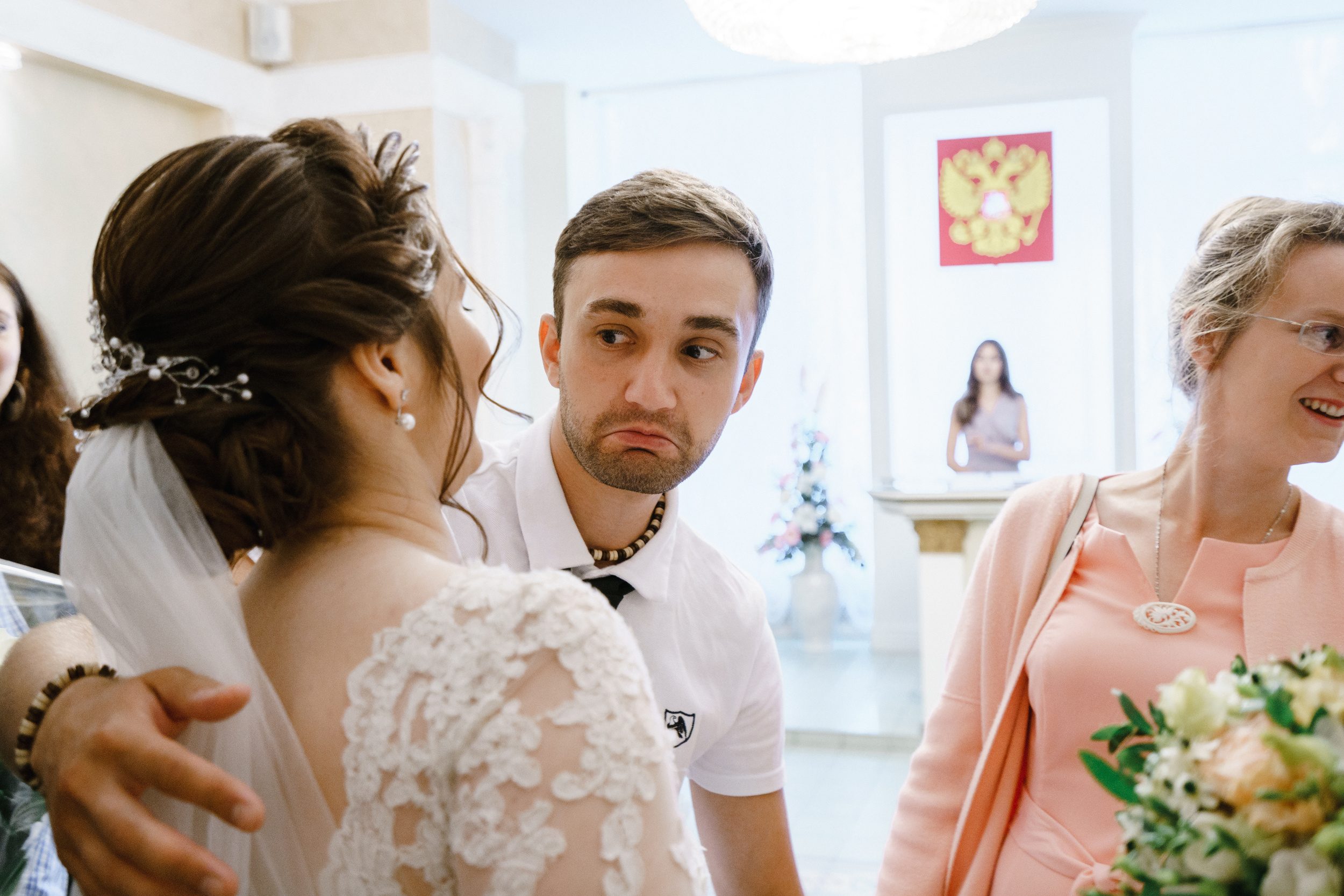 Летняя свадебная съемка красивой пары