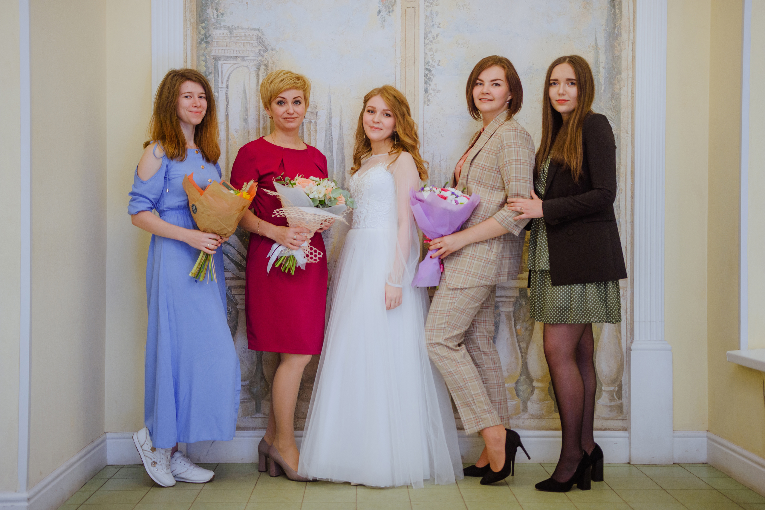 Студийная свадебная съемка молодой пары